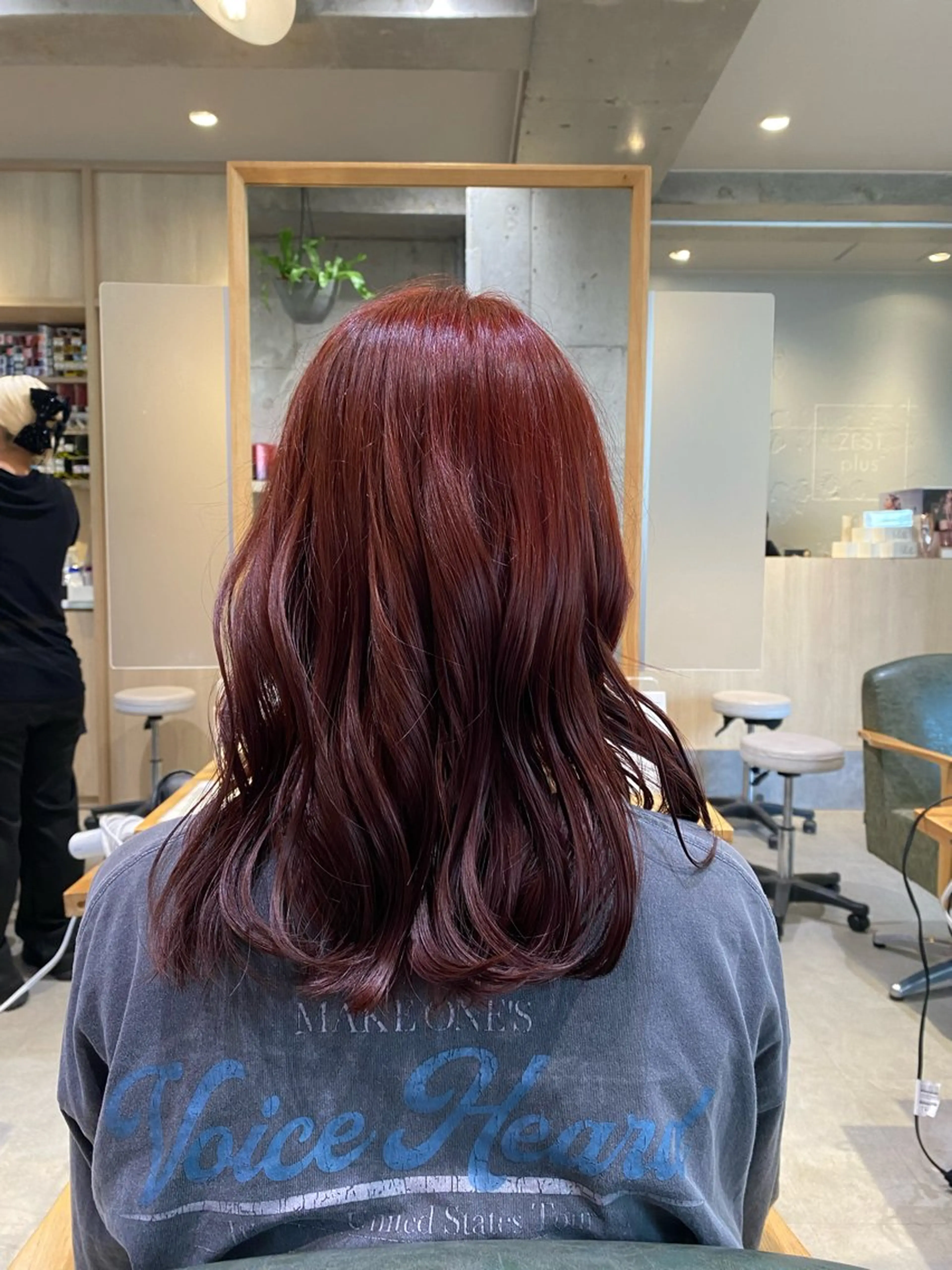 ミディアム カラー ブリーチ ブリーチなしカラー レッドカラー ヘアカラー ミユウ👗🎀 /カラーリスト/ボブのヘアスタイル
