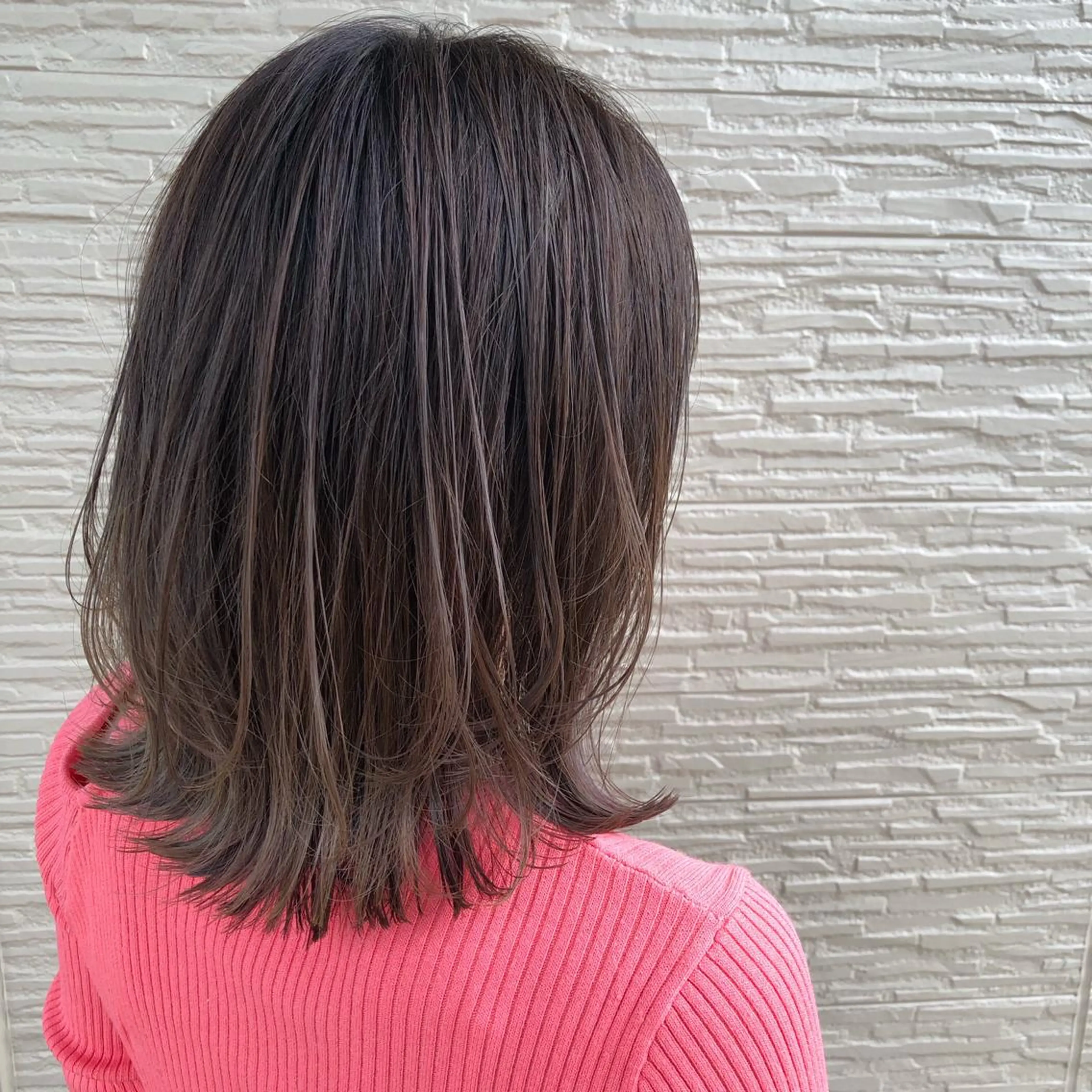 ミディアム カラー グレージュ 4-rest garden （フォーレストガーデン）所属・金井 直樹のヘアスタイル