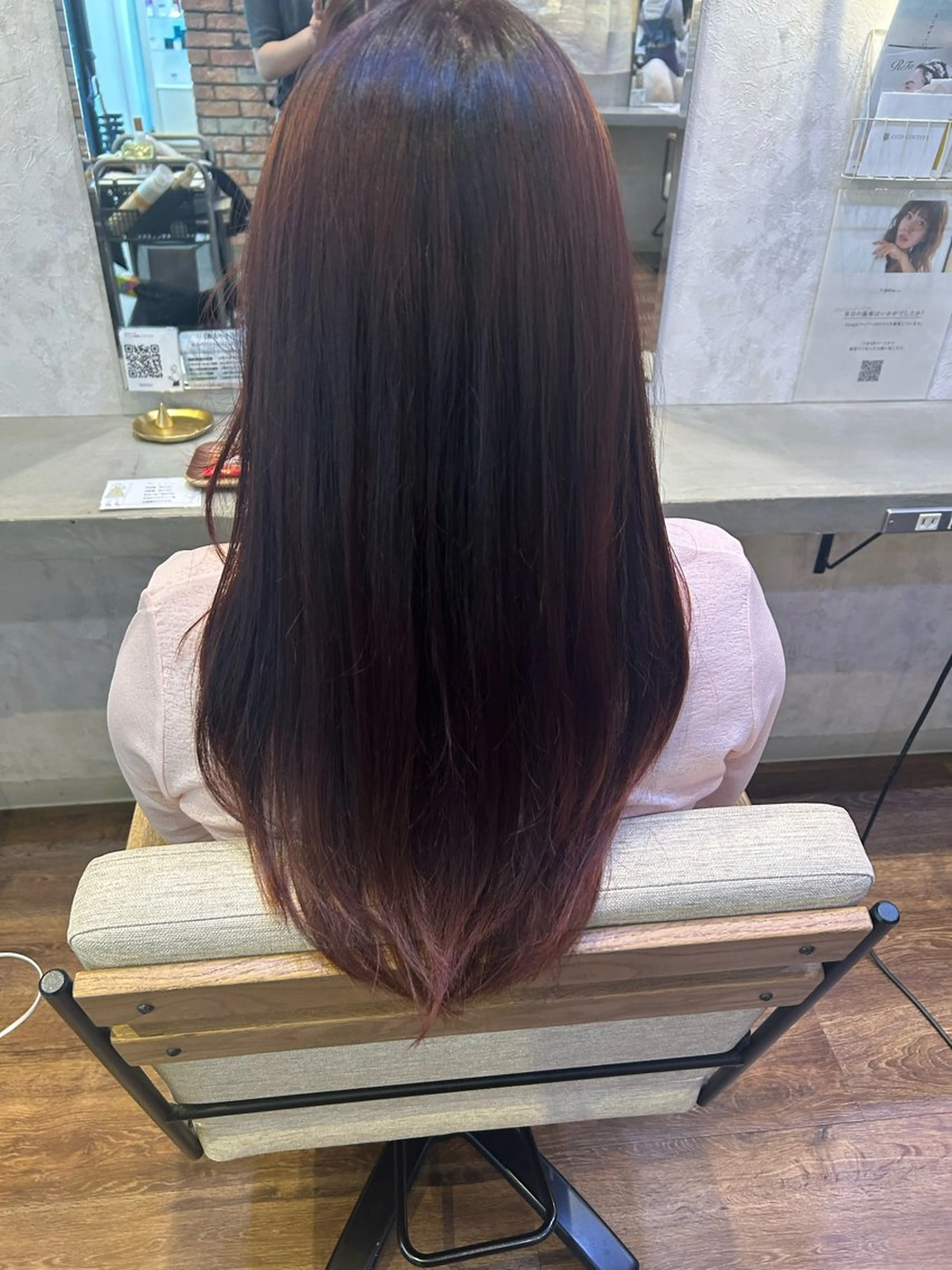 ロング カラー 尾崎 恭子のヘアスタイル