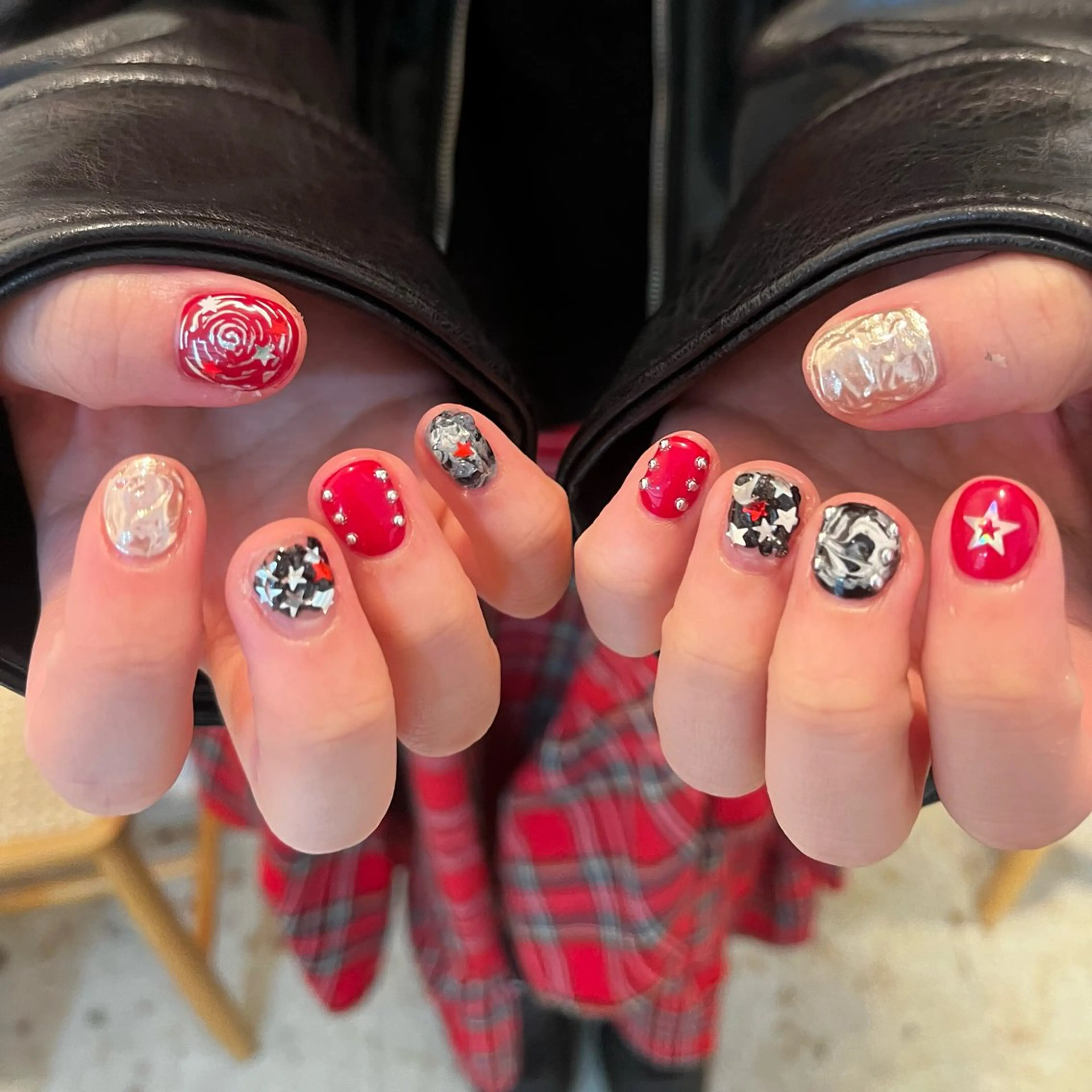 ネイル 文 /個性派ネイルのネイルデザイン