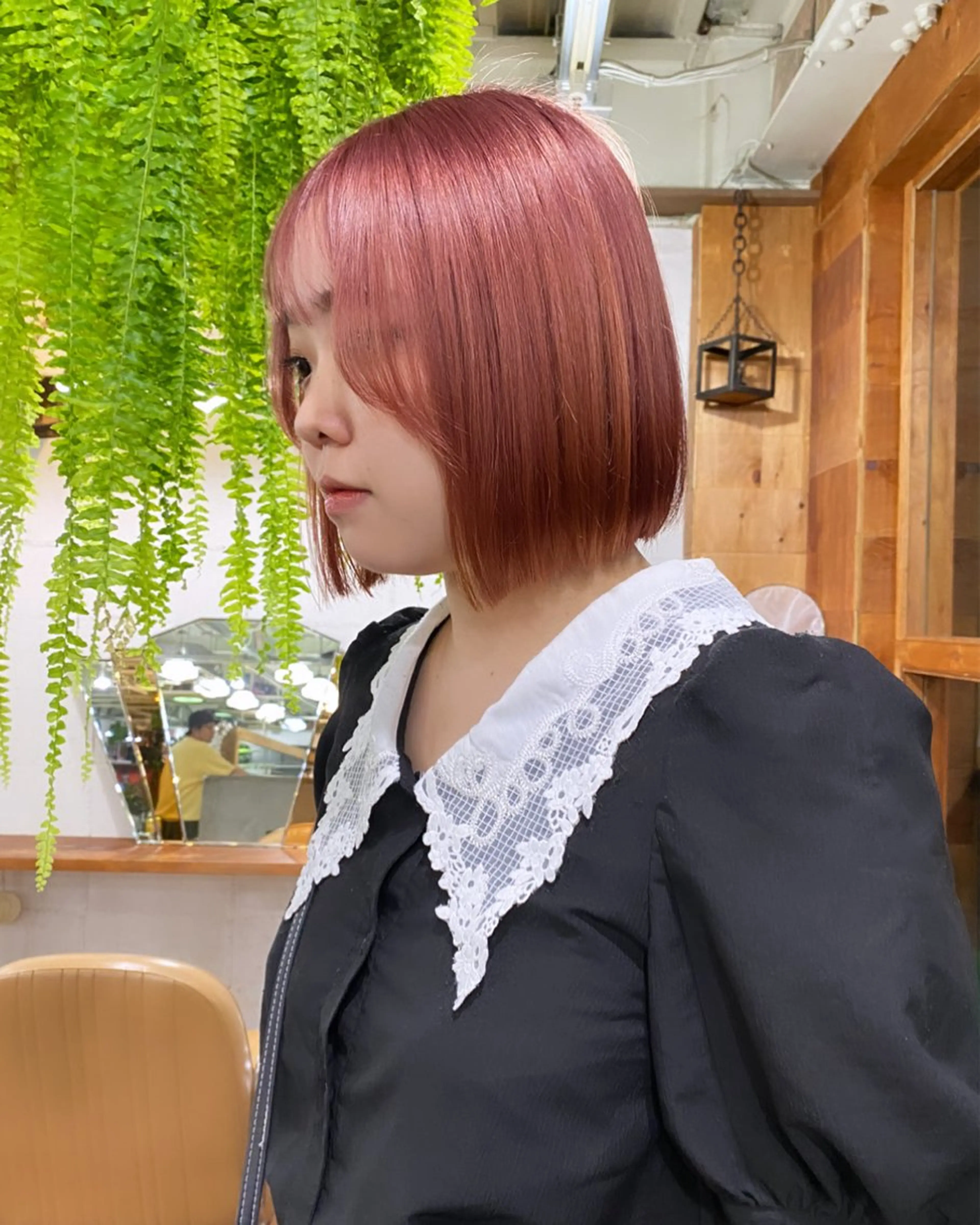ショート カラー ブリーチ ヘアカラー 横澤 渚沙のヘアスタイル