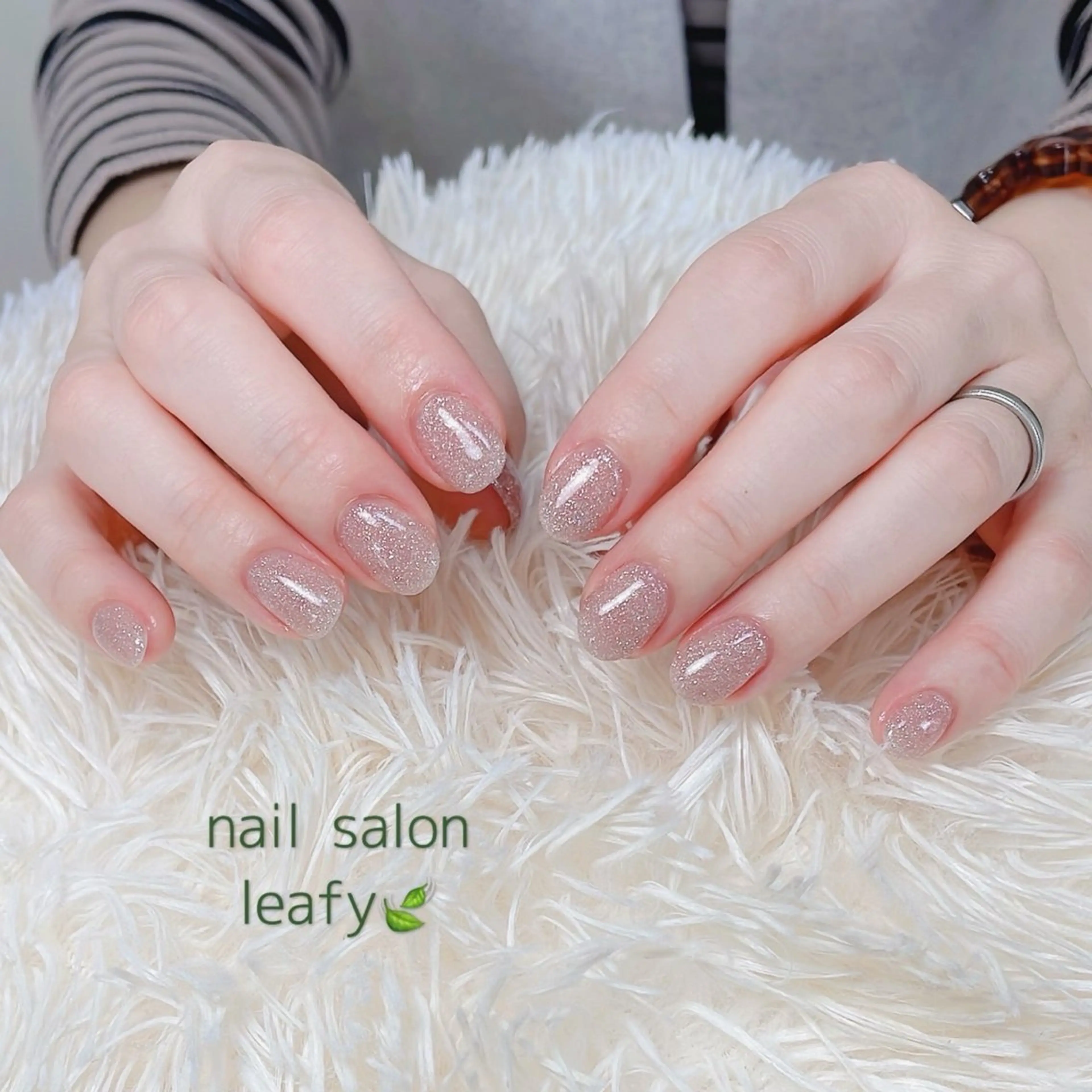 ネイル フラッシュネイル ワンカラーネイル 春ネイル ハンドネイル ネイルサロン leafyのネイルデザイン