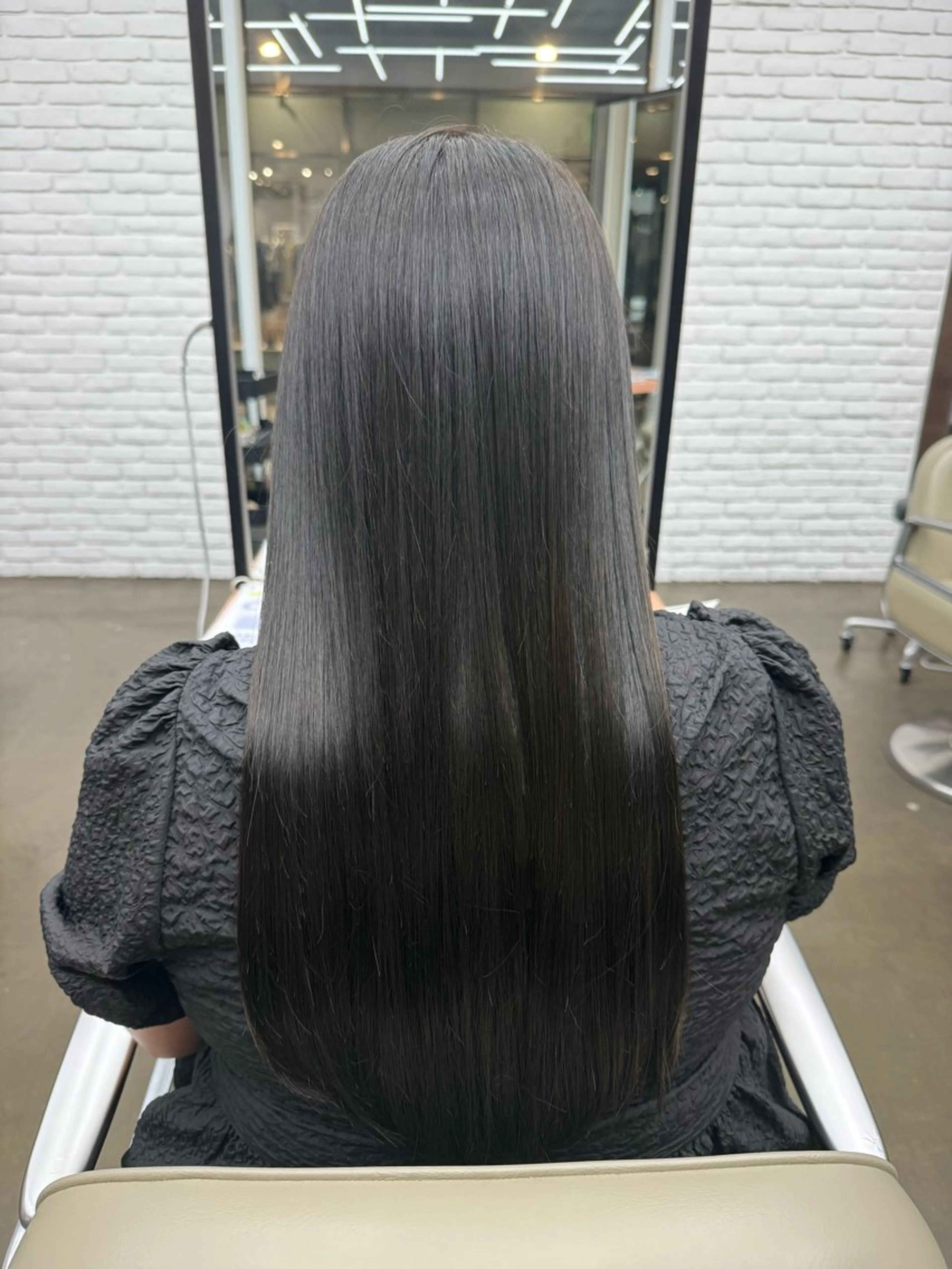 ロング カラー グレージュ オリーブグレージュ オリーブグレー ヘアカラー たかしな けいなのヘアスタイル