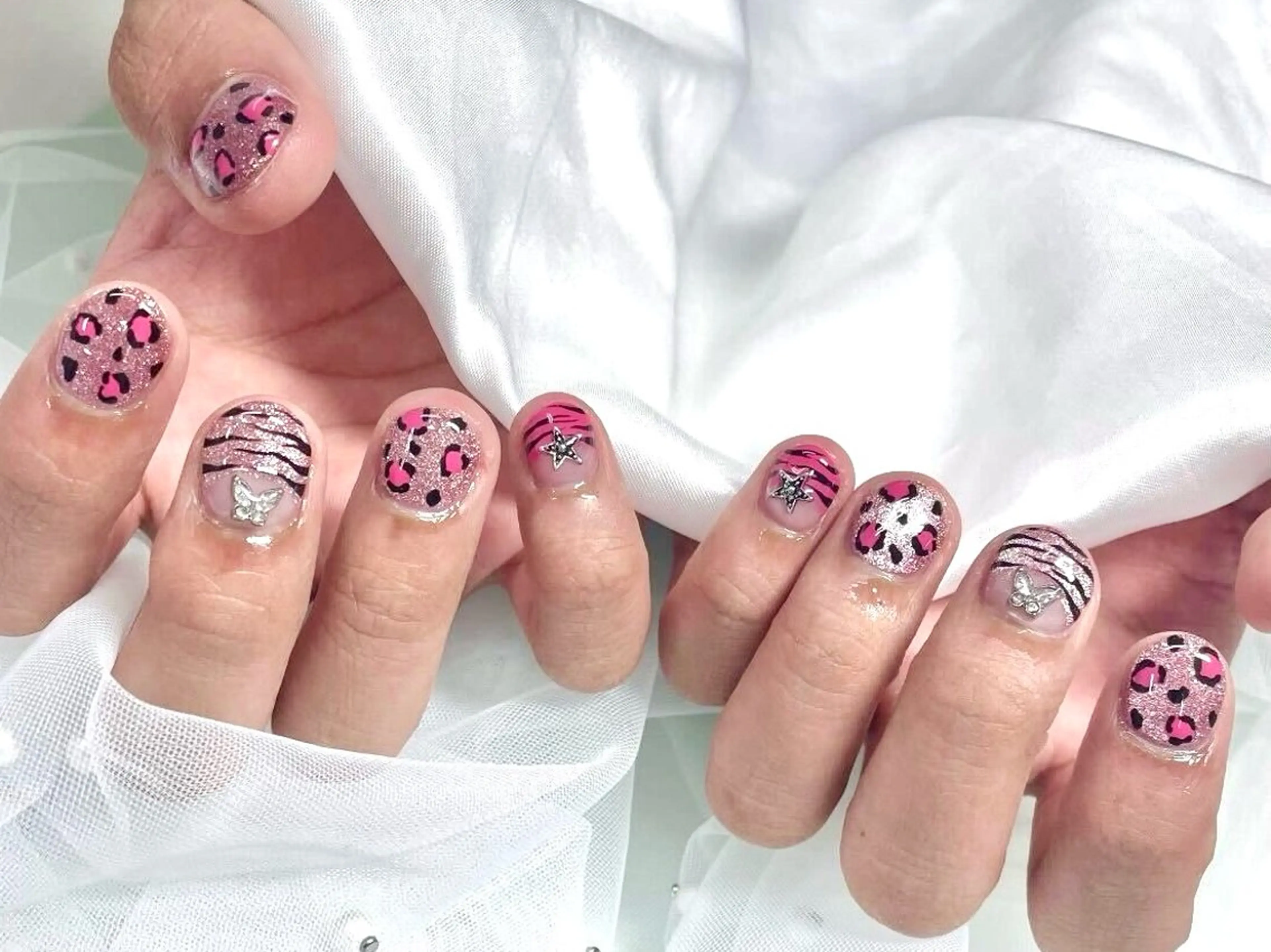 ネイル アニマル柄 アートネイル ジェルネイル マグネットネイル 持ち込み ハンドネイル Nail Neige 錦糸町所属・Nail Neige🐈🌙のネイルデザイン