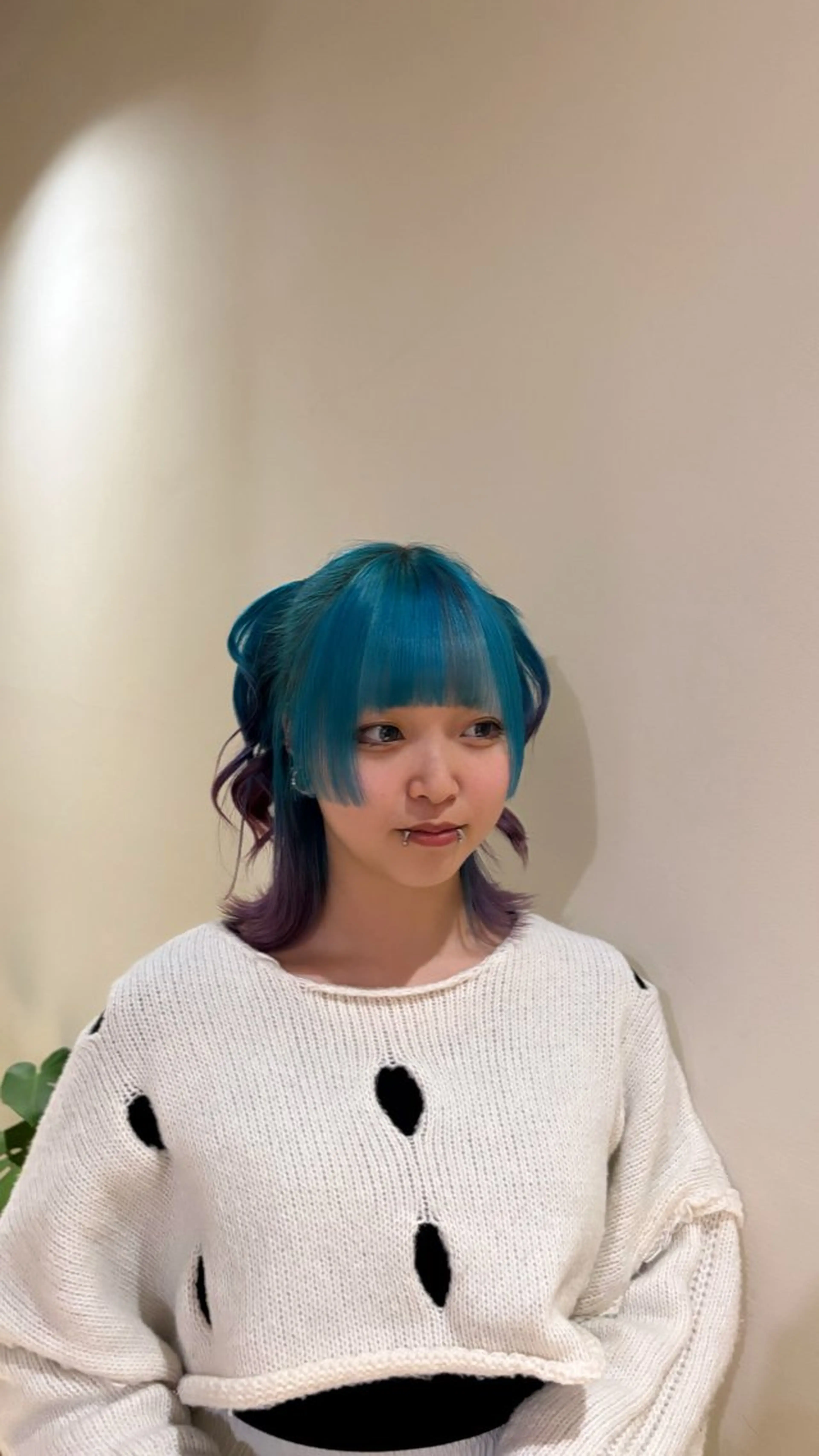 ミディアム カット ヘアカラー かりかわ まみのヘアスタイル