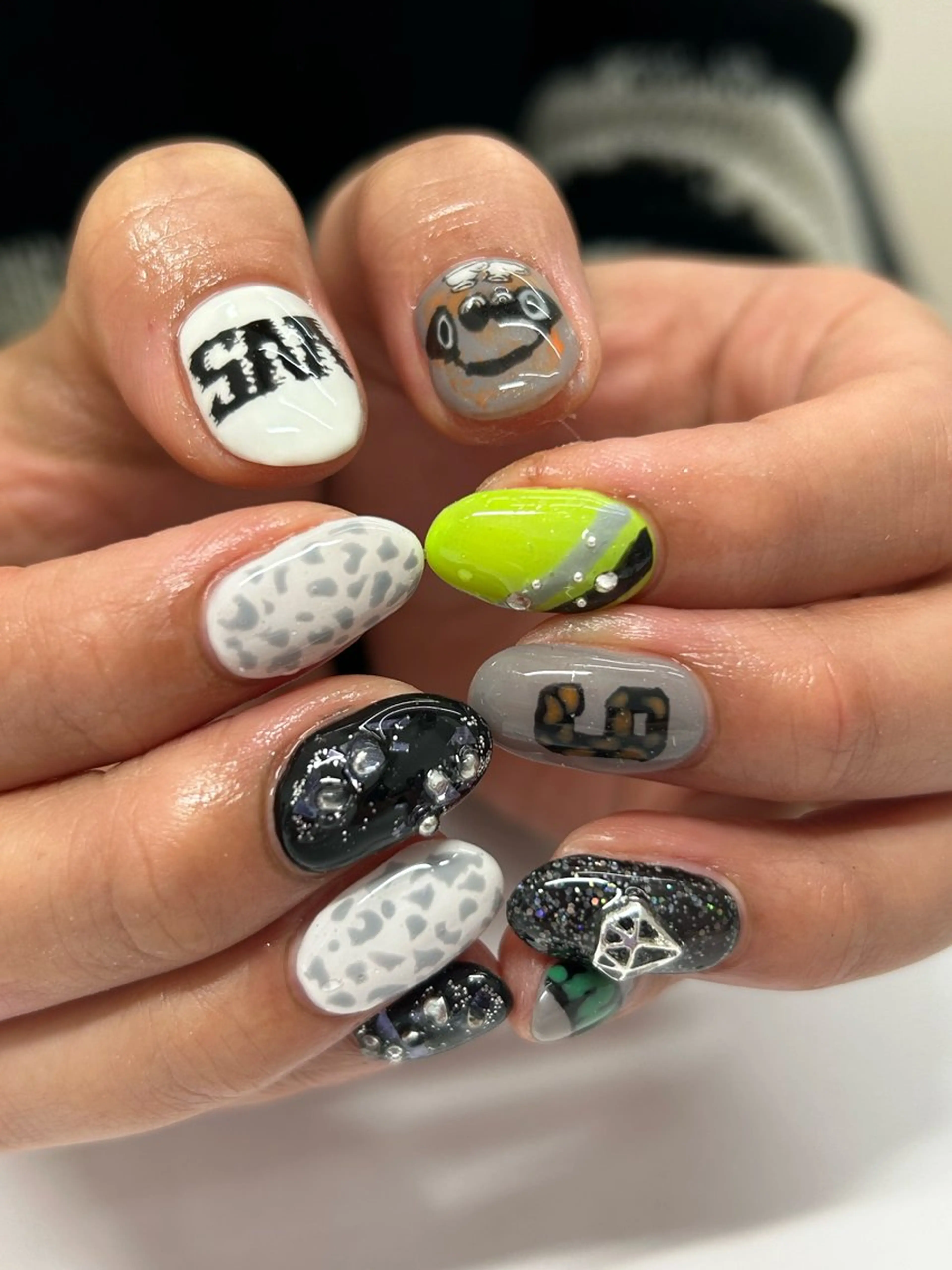 ネイル ハンドネイル プライベートネイルサロンone nail所属・one nail 【カラフル/個性派】のネイルデザイン