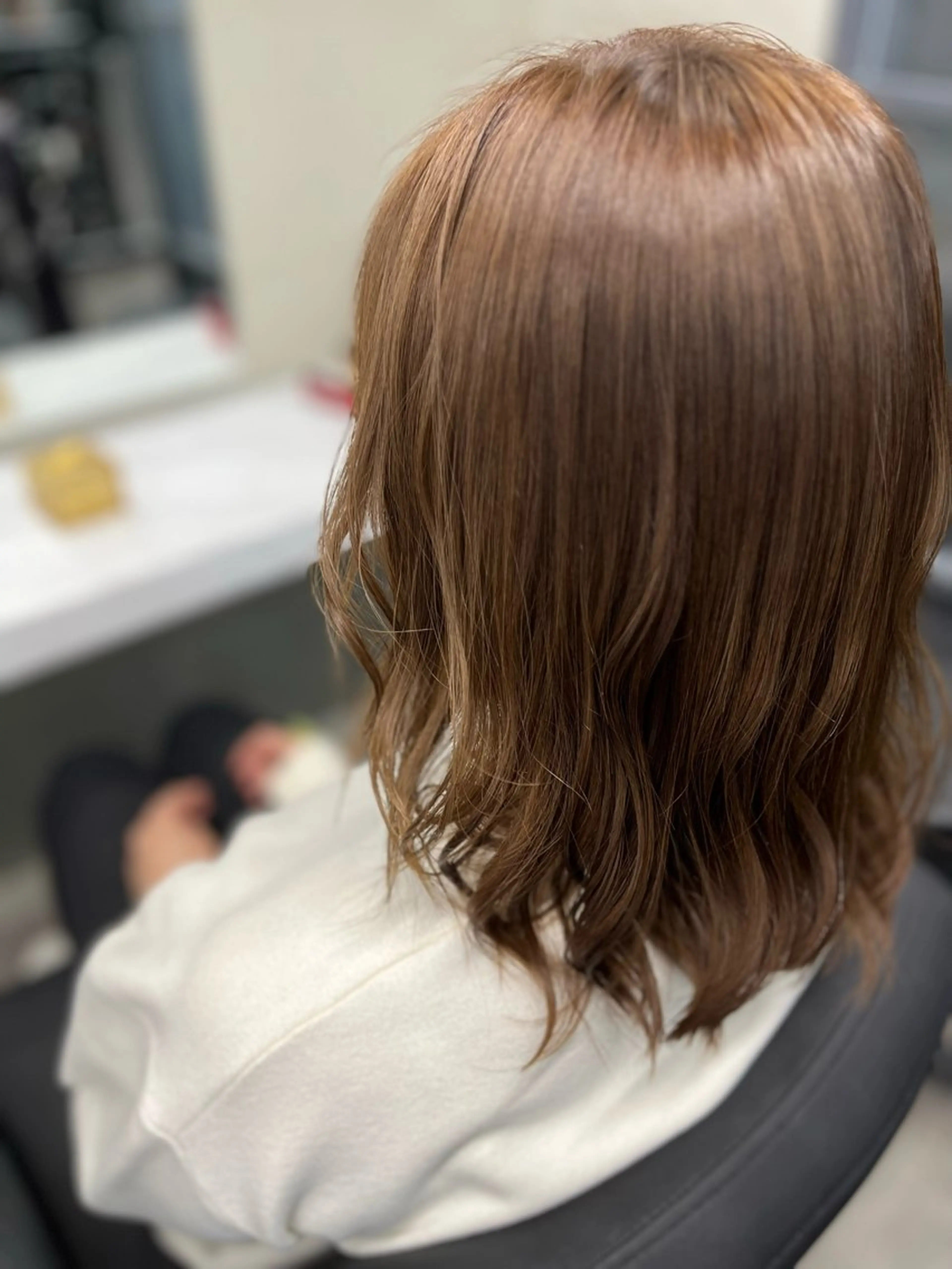 ミディアム カラー アディクシーカラー ベージュカラー 透明感カラー 花田 麟のヘアスタイル