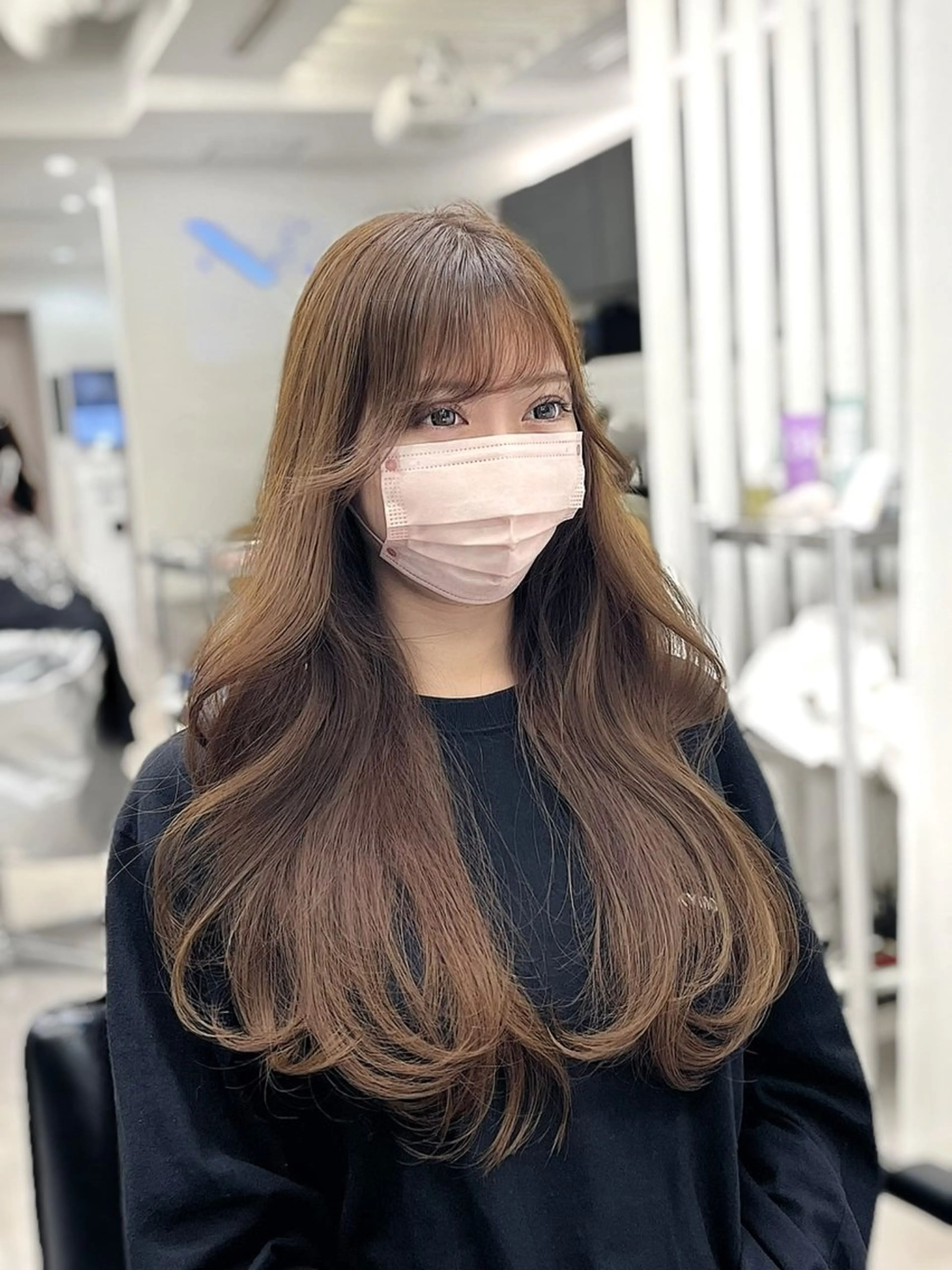 セミロング カラー パーマ ヘアアレンジ イルミナカラー 髪質改善 韓国風ヘア レイヤーカット 縮毛矯正 韓国ヘア×顔まわり 🇰🇷和知拓郎のヘアスタイル