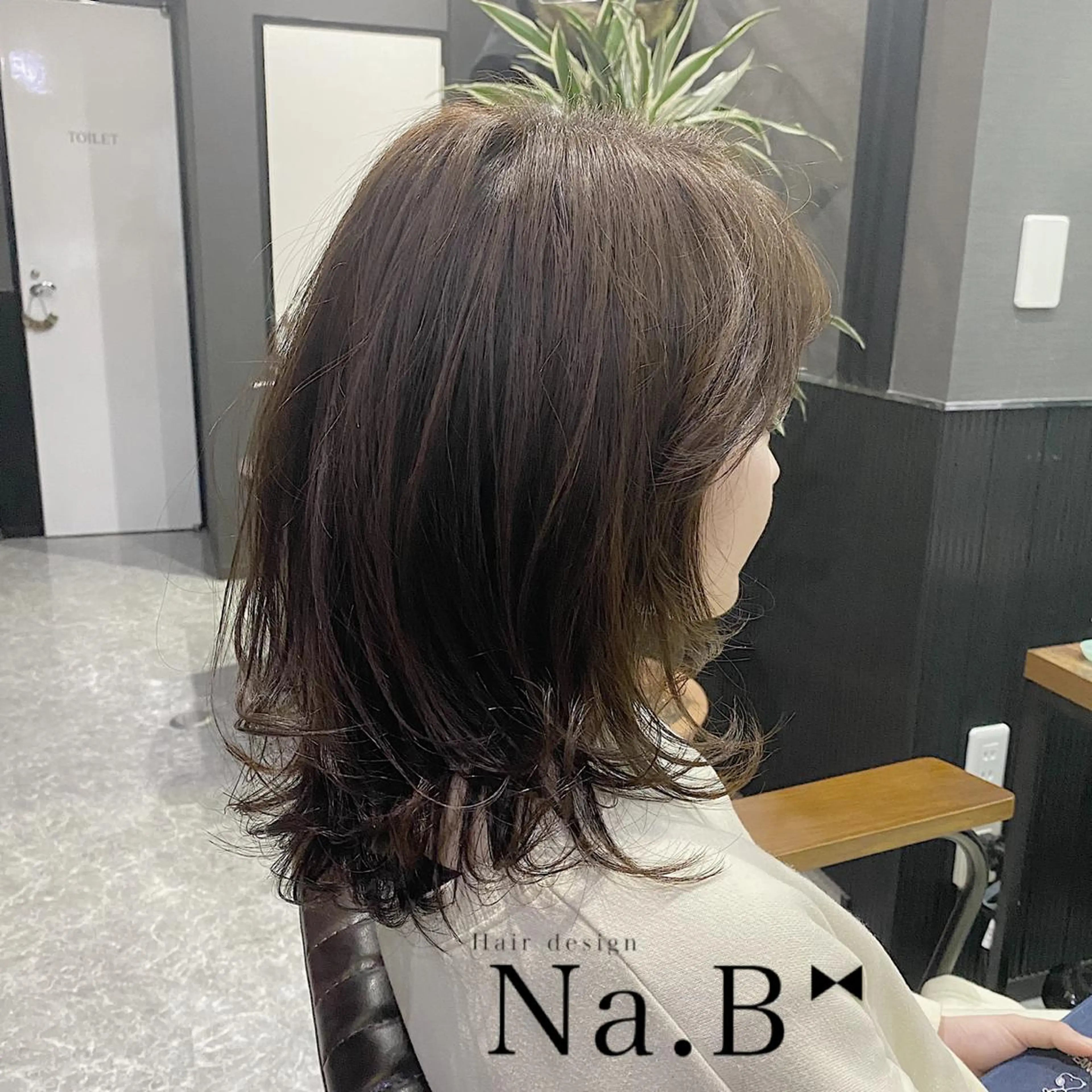 セミロング カラー パーマ Hair design Na.B所属・ジユン 지윤のヘアスタイル