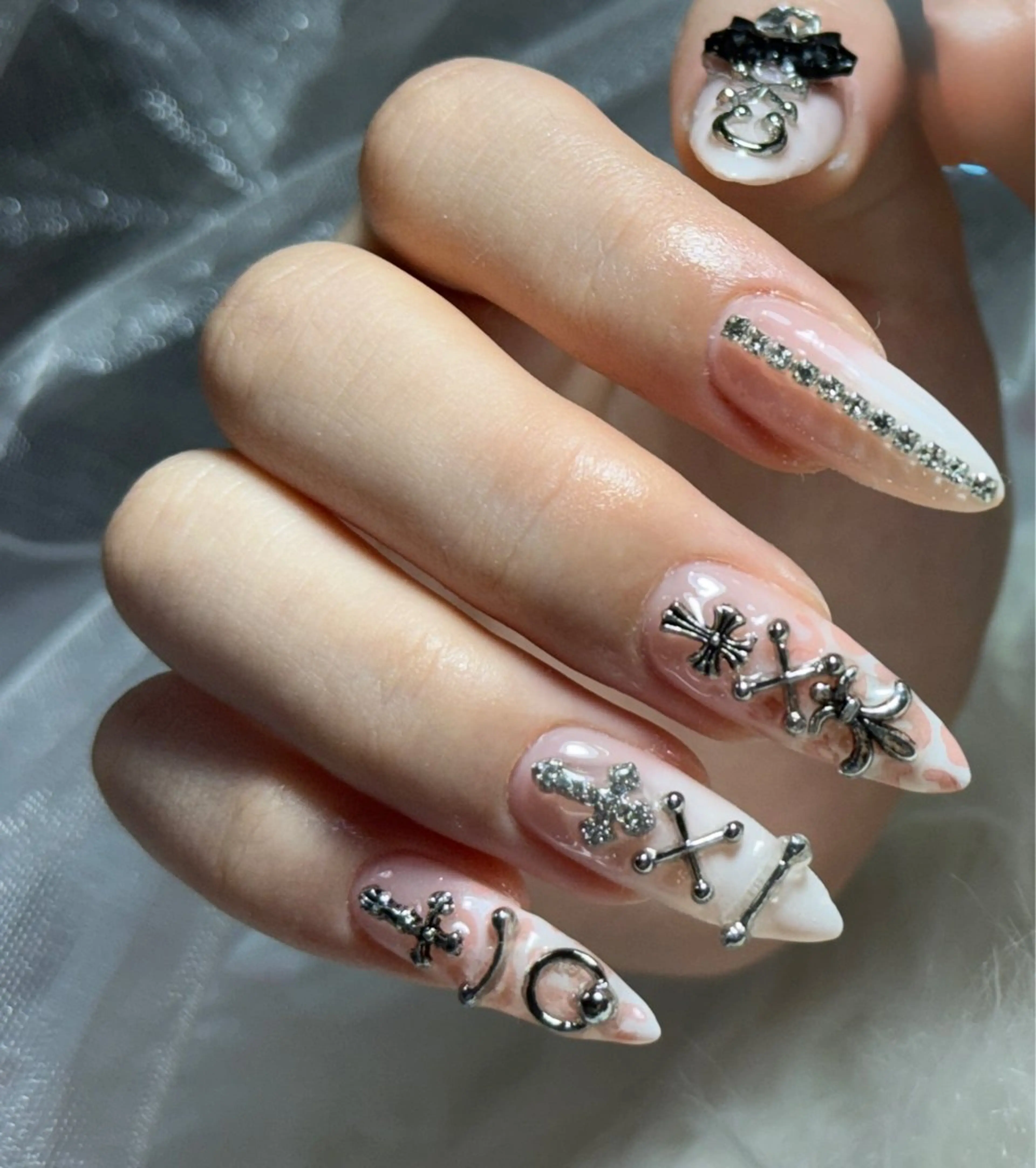 ネイル ハンドネイル ハンドケア Haru Nail所属・HARU NAILのネイルデザイン