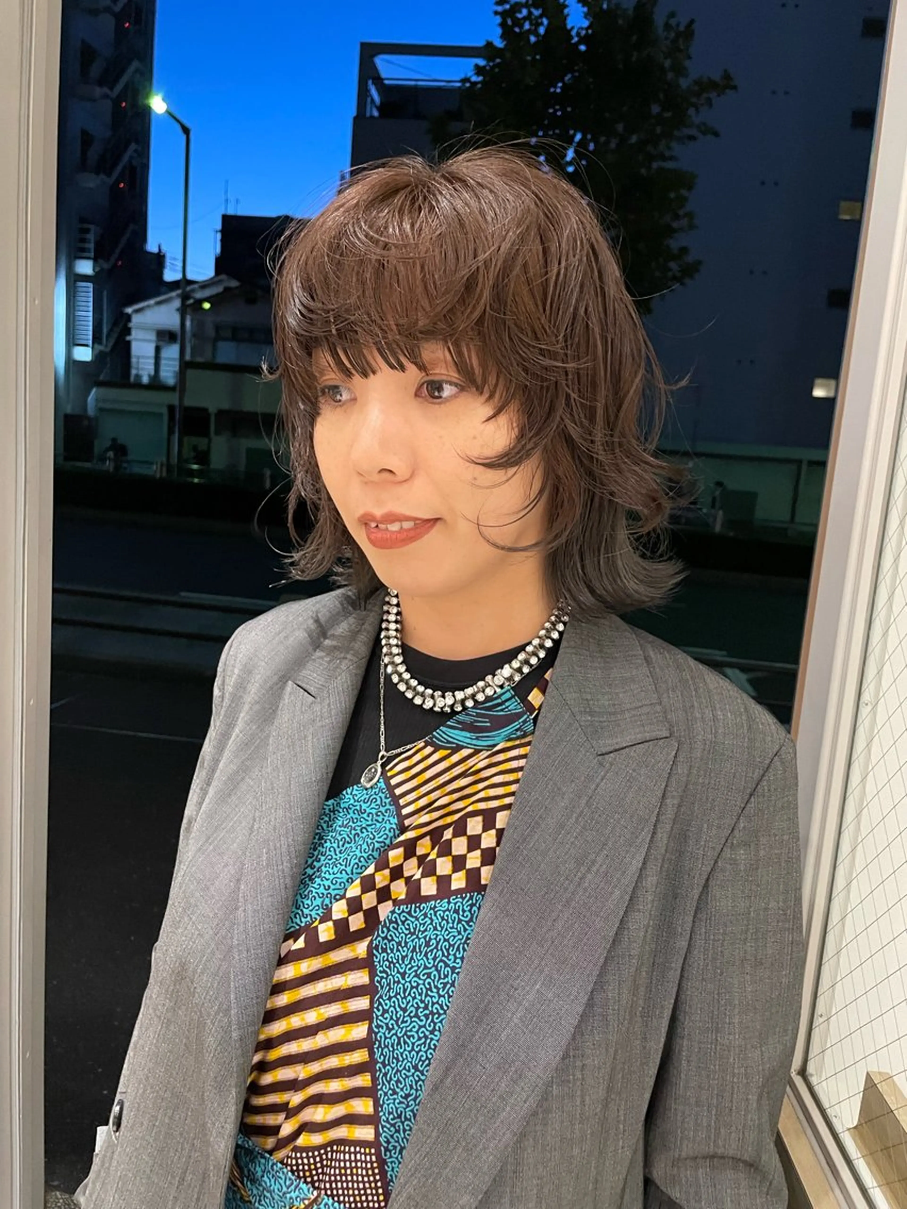 セミロング カラー パーマ セミロングパーマ ウルフカット ニュアンスパーマ SALOWIN浦和店所属・1日5名限定美容師 miwaのヘアスタイル