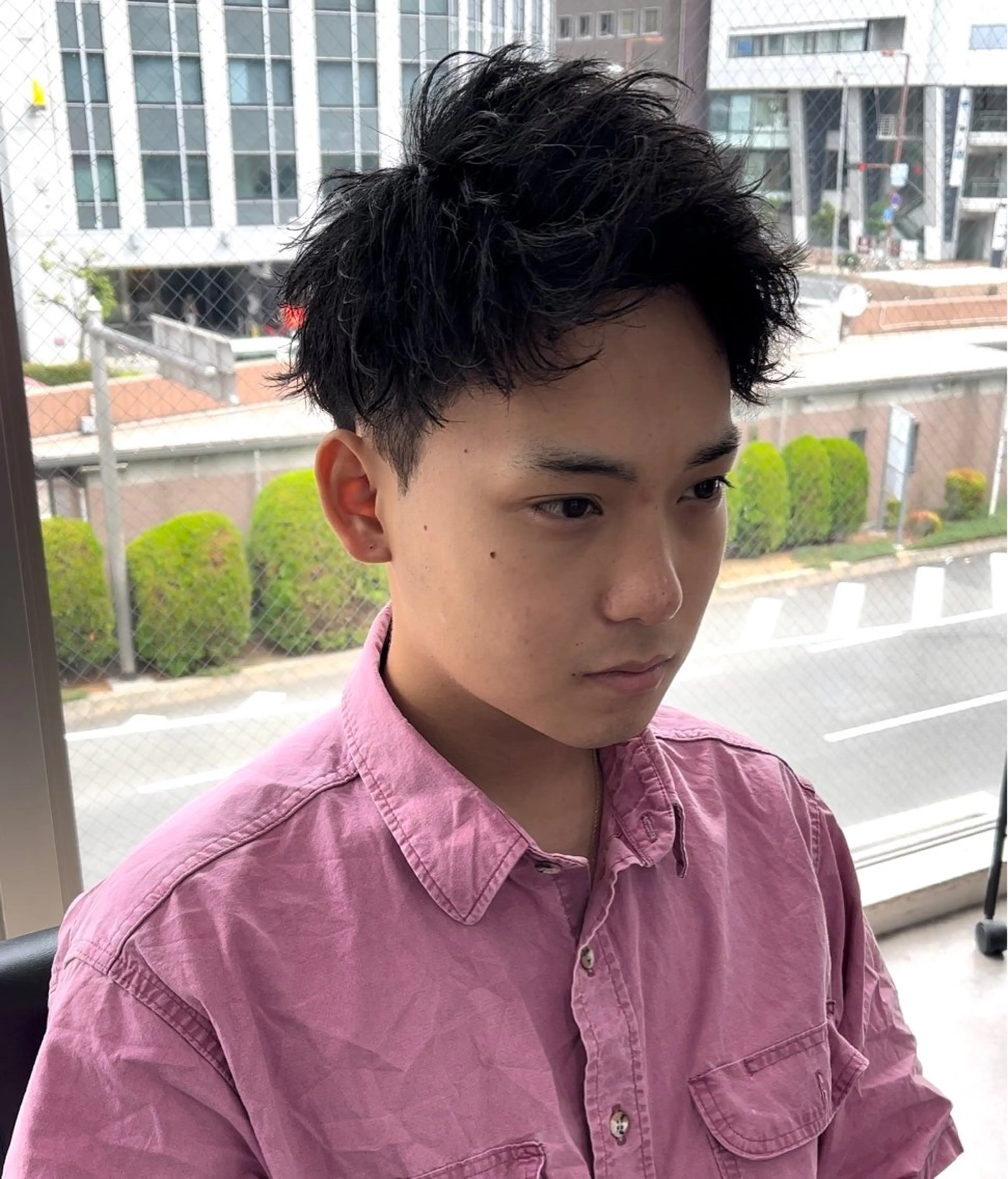 ショート カラー パーマ メンズ モヒカン スパイキーショート ショートヘア カット ヘアセット 森下 佑大のヘアスタイル