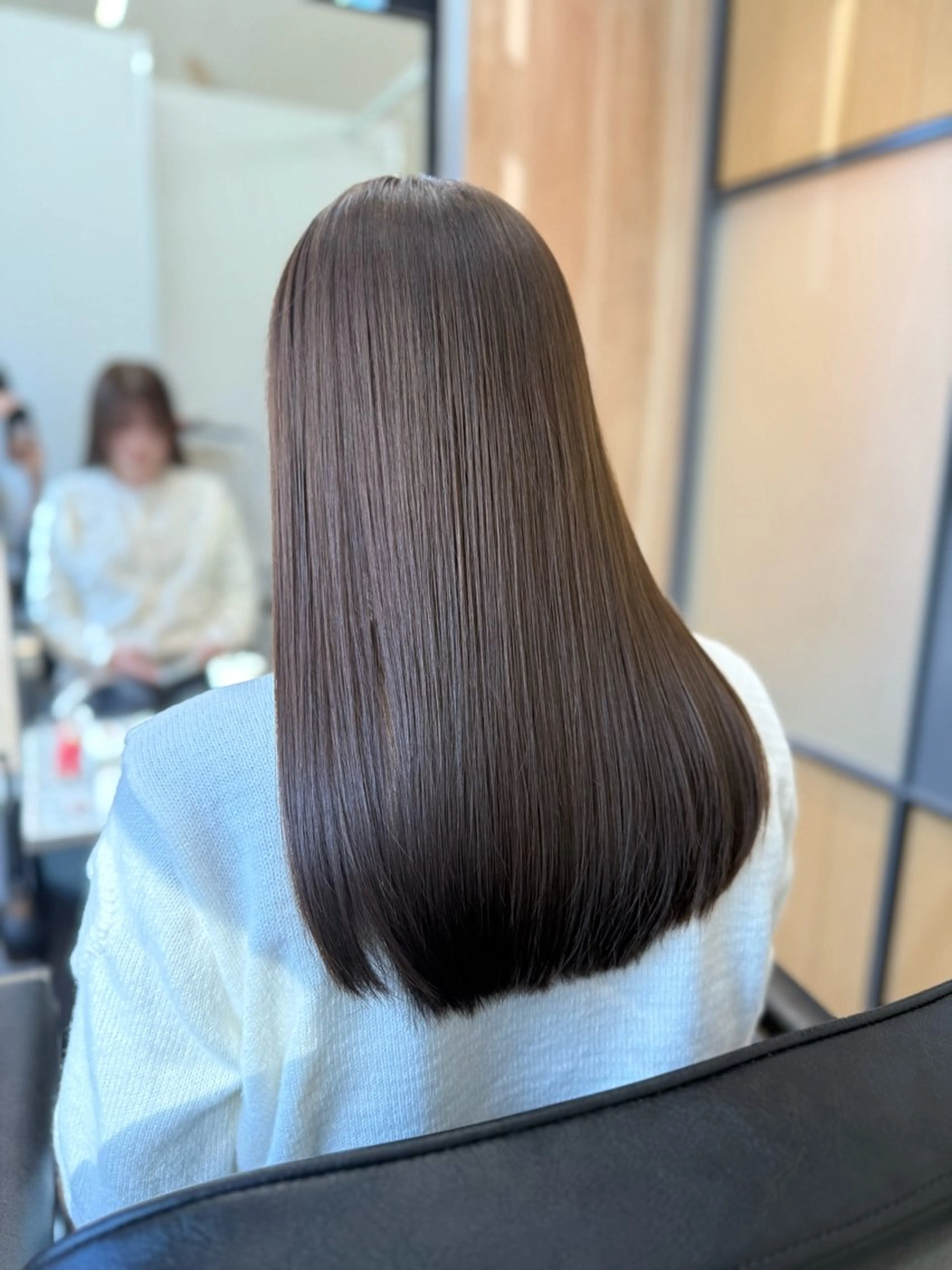 ロング カラー 切りっぱなしボブ ベージュカラー ブリーチ 透明感カラー ダブルカラー 神戸ボブ✂️ ioe三宮/田 伸佳のヘアスタイル