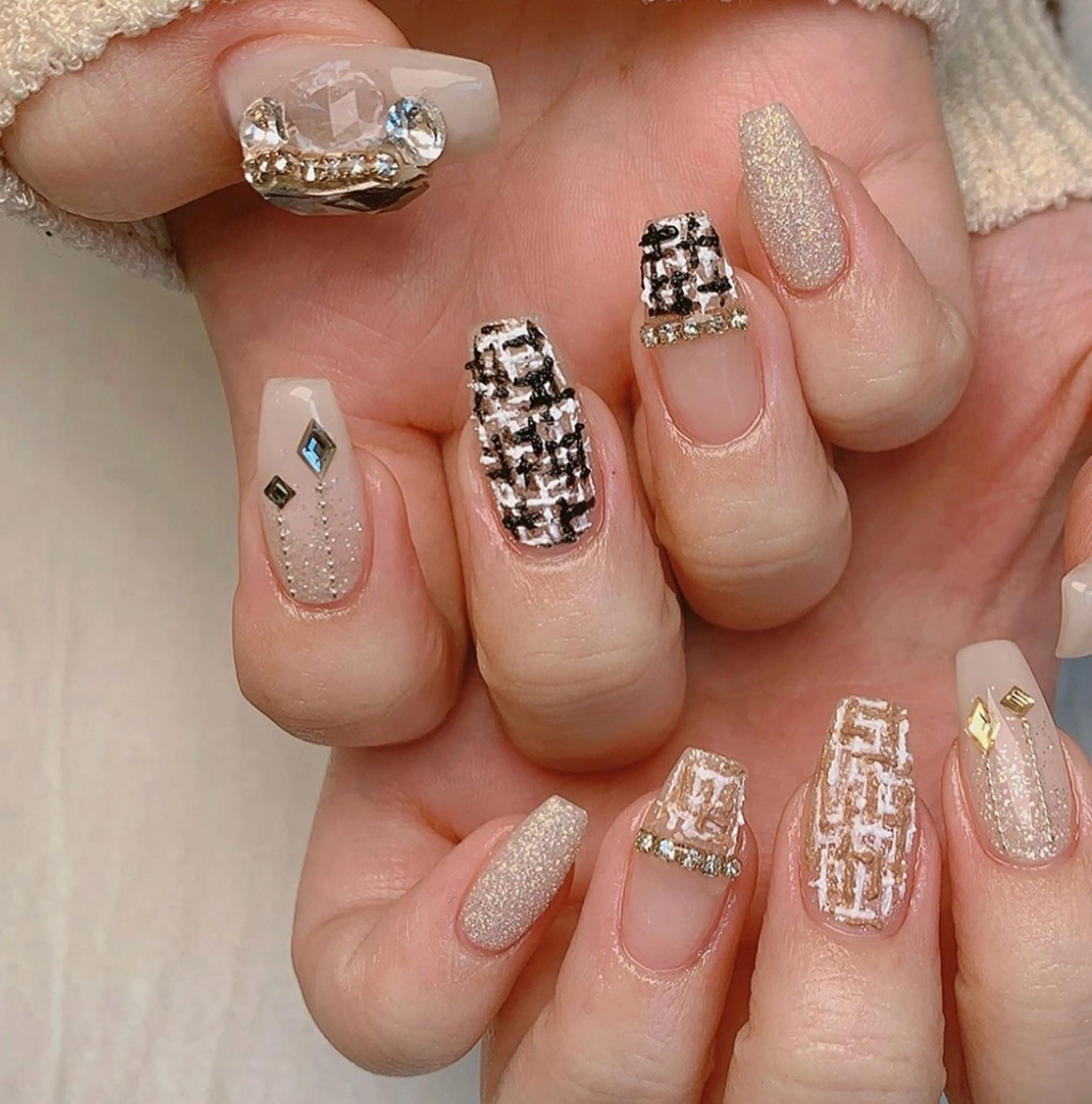 ネイル アートネイル オーロラネイル フレンチネイル ジェルネイル グラデーション ハンドネイル Ryunail所属・Ryu Nail Shinokuboのネイルデザイン