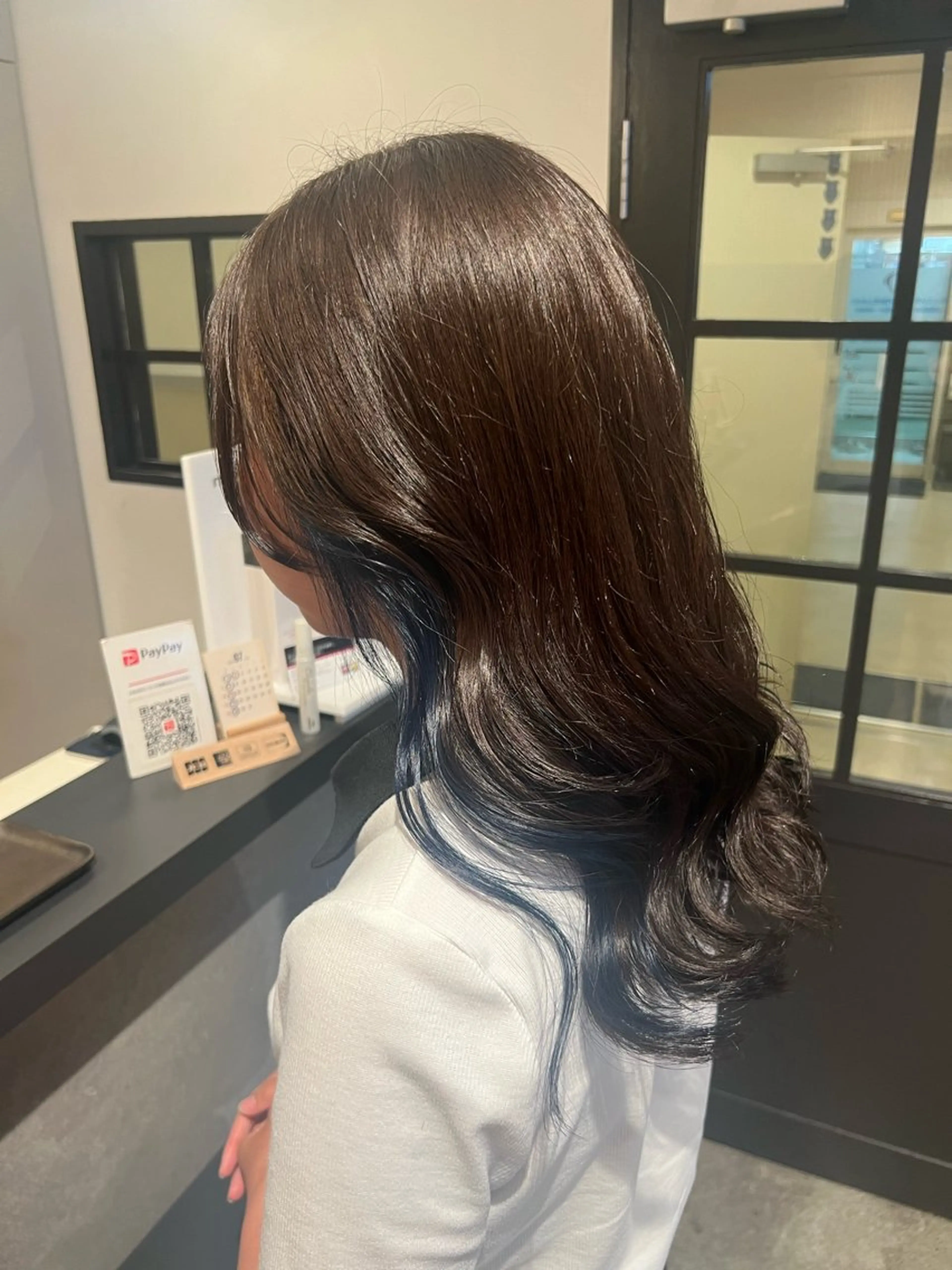 カラー イヤリングカラー ヘアカラー 朝海 明華のヘアスタイル