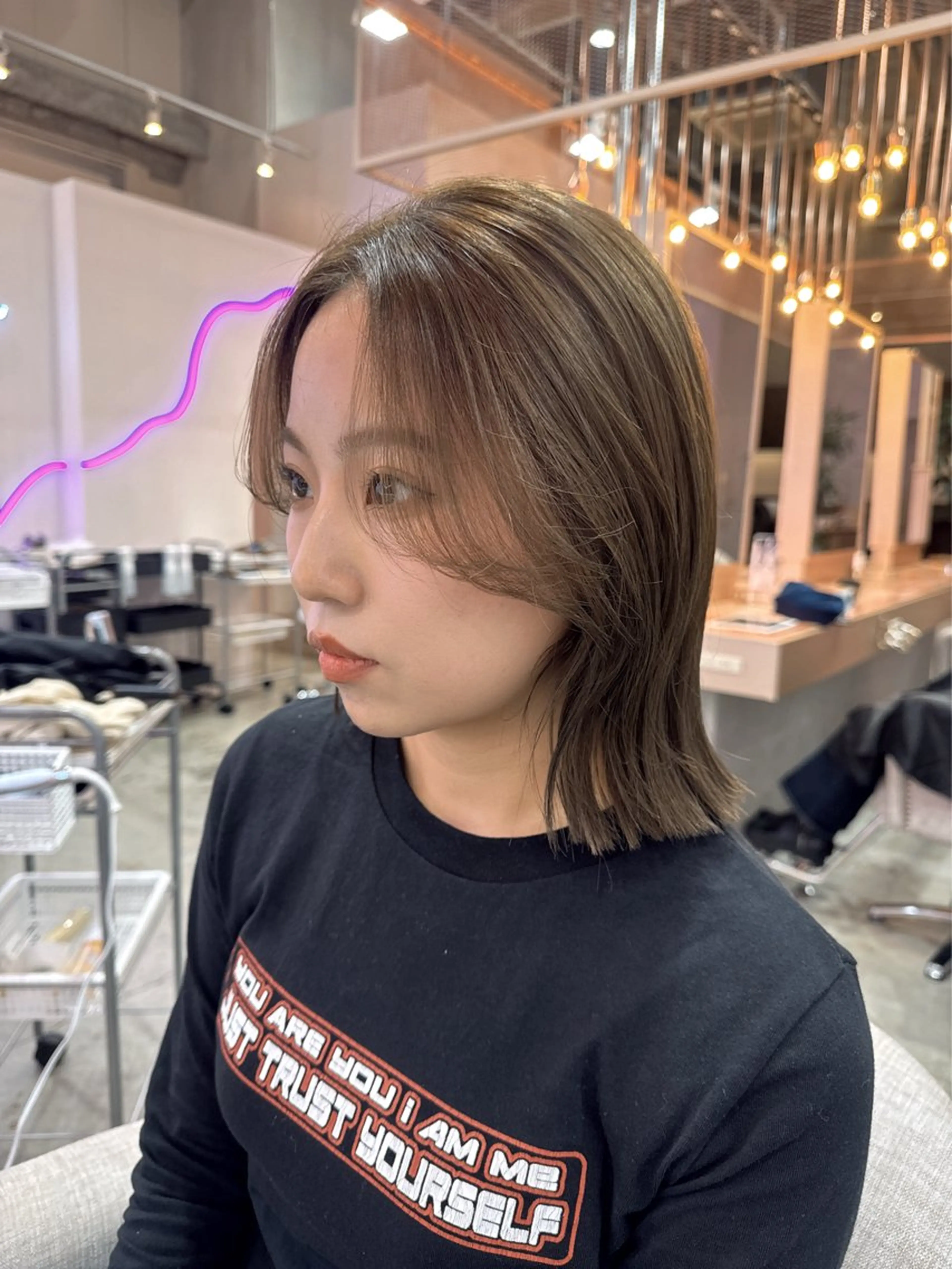 ショート 切りっぱなしボブ ボブ wixymimi　hair salon所属・艶カラー✨レイヤー 𝐚𝐲𝐚𝐤𝐚のヘアスタイル