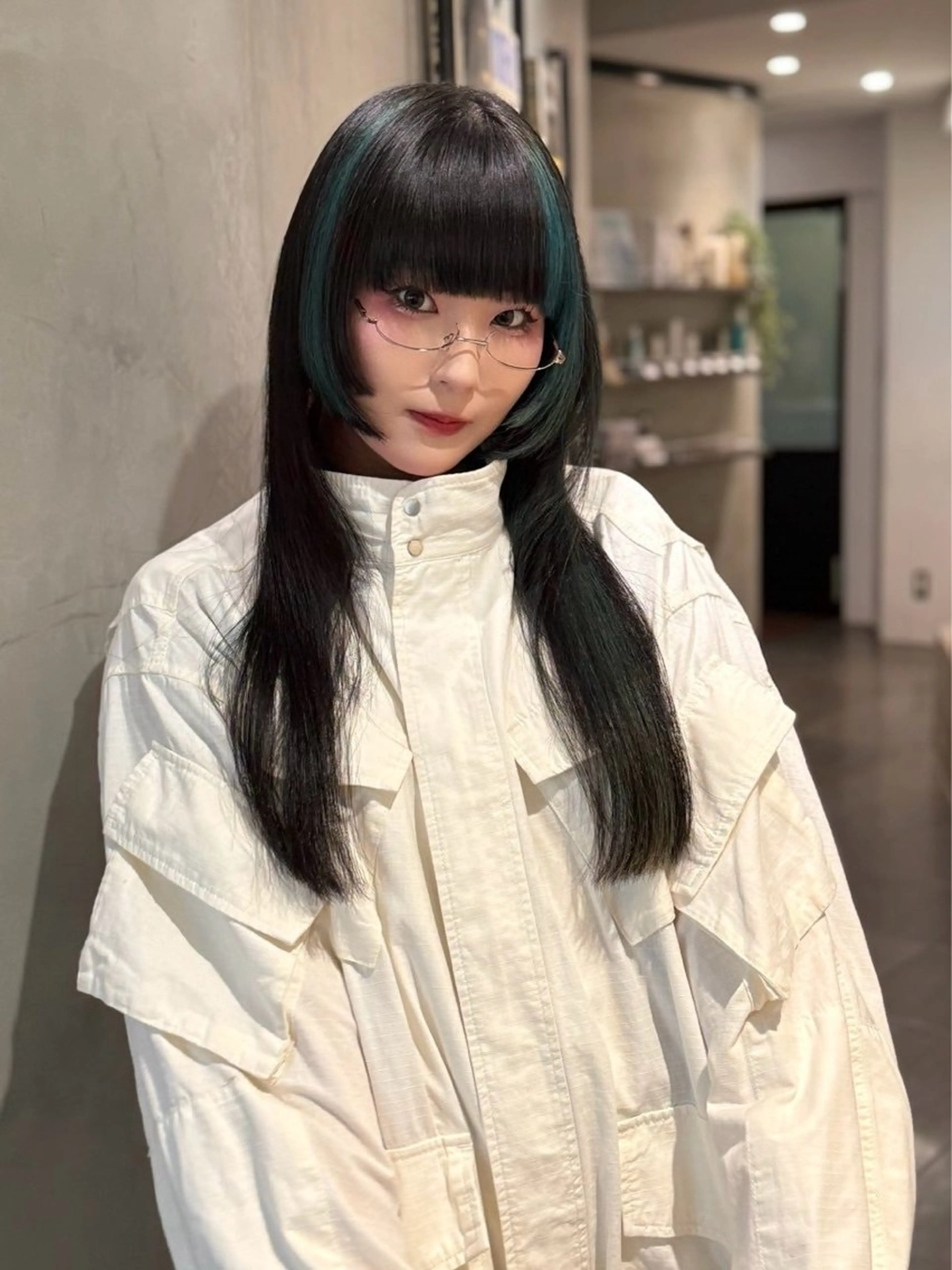 ロング カラー カット ヘアカラー トリートメント 優 作のヘアスタイル
