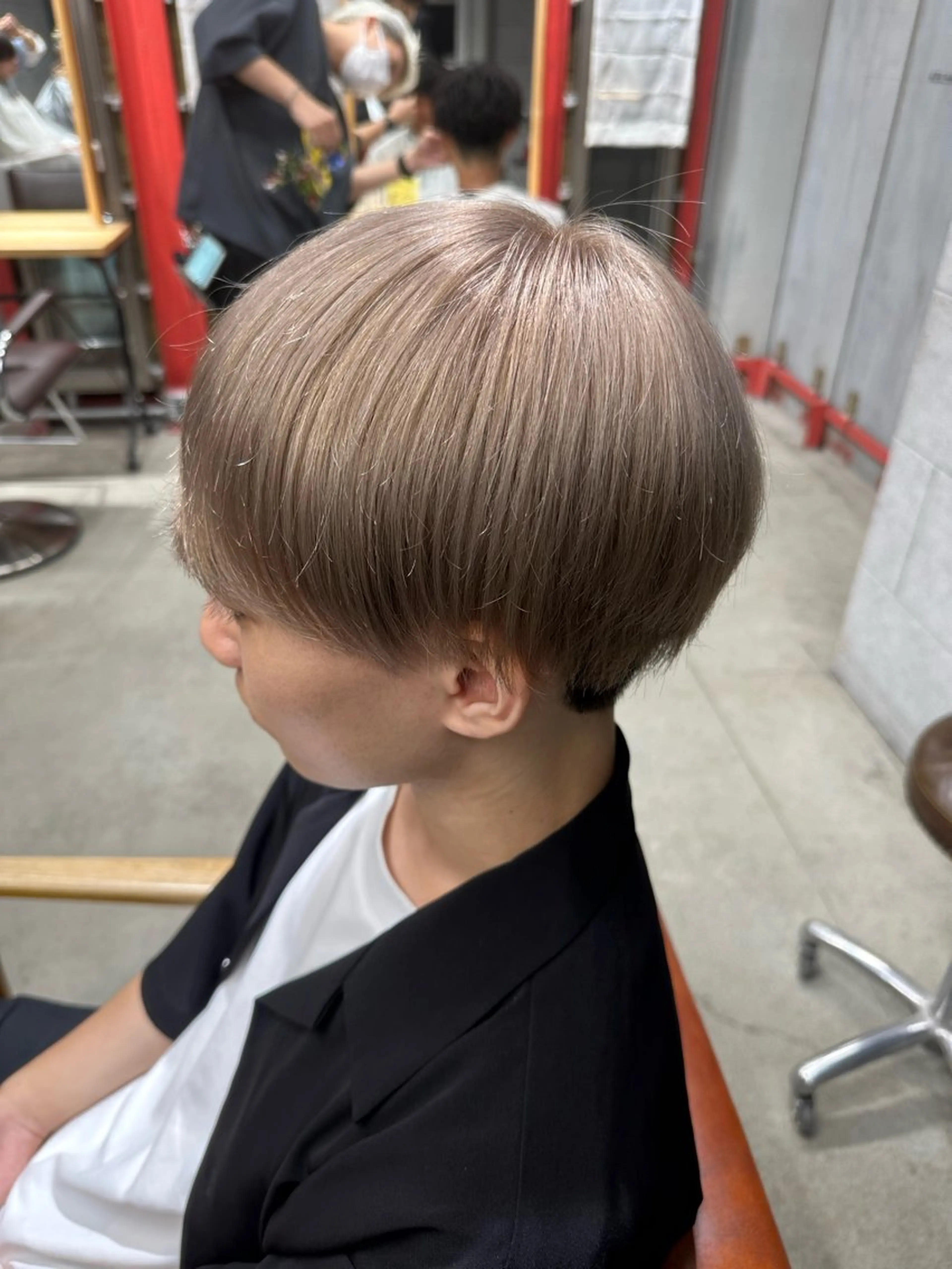 ショート カラー ベージュカラー ミルクティーベージュ カット ヘアカラー トリートメント TELA HAIR 土浦店【テーラヘアー】所属・TELA HAIR マネージャーRIKUのヘアスタイル