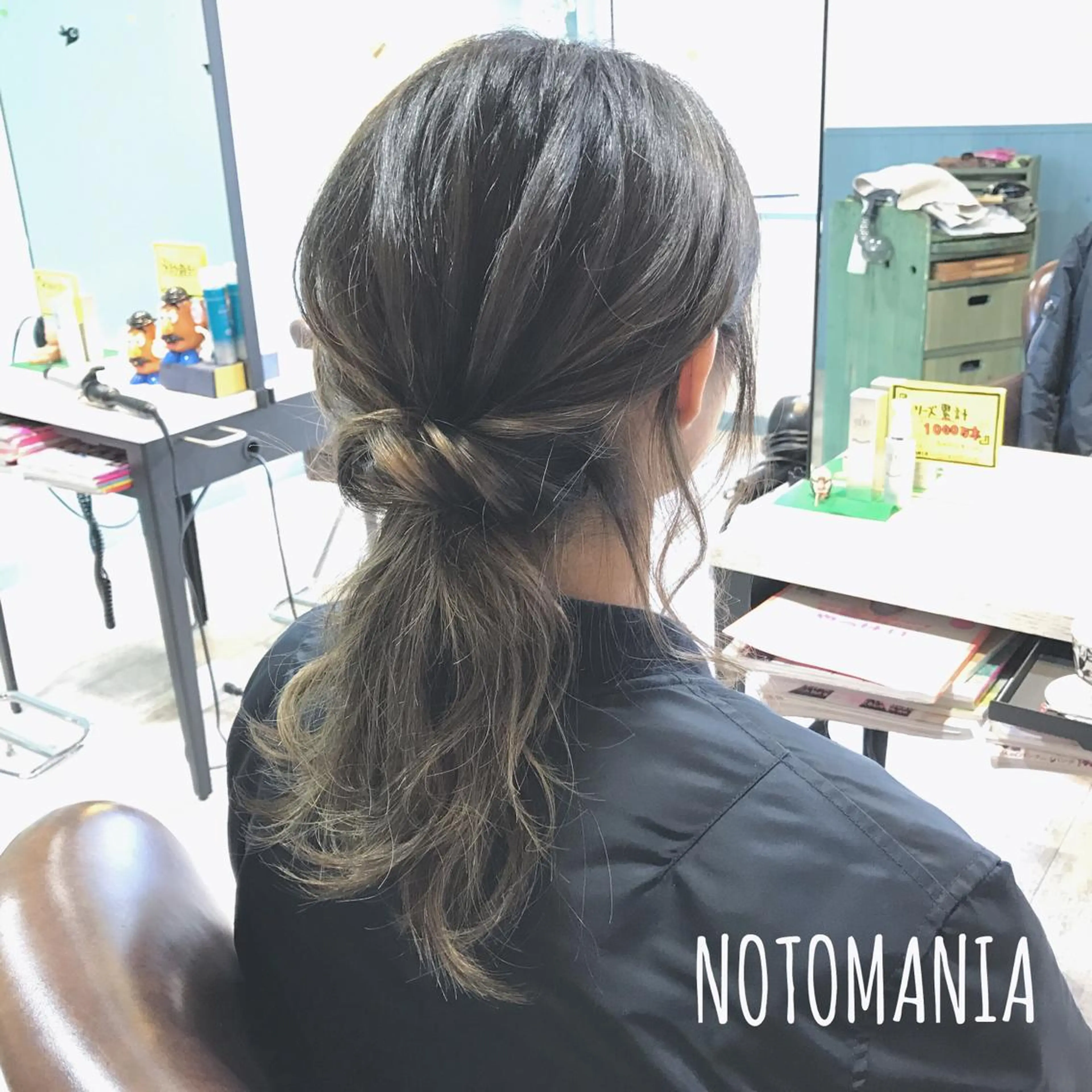 セミロング ロング カラー ヘアアレンジ グラデーションカラー トリートメント イシハラ アズサのヘアスタイル