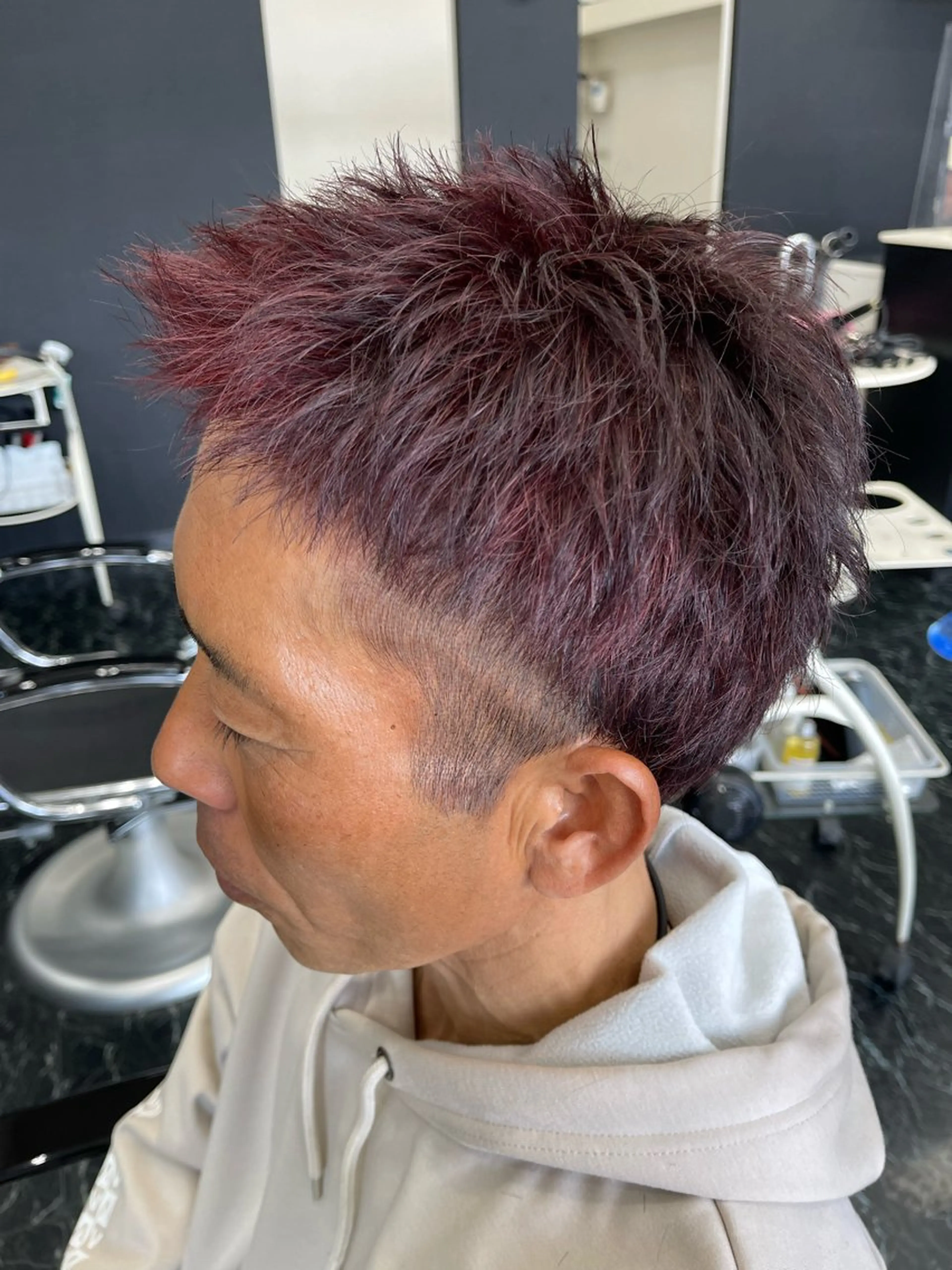 ショート カラー メンズ ツーブロック レッドカラー カット ヘアカラー トリートメント beautystadium529所属・高橋 裕利のヘアスタイル