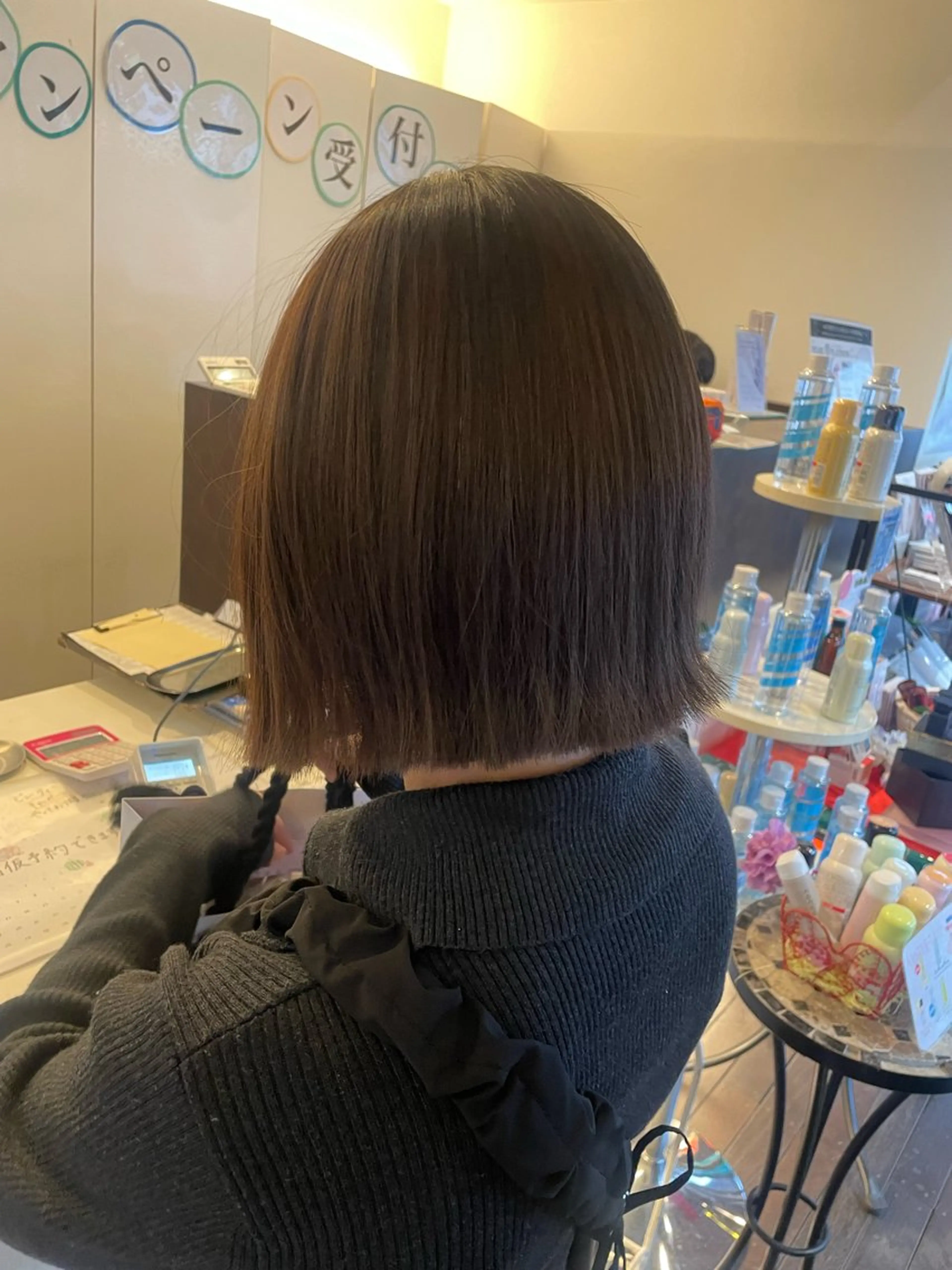 ミディアム カラー カット 縮毛矯正 🍊うる艶暖色カラー ボブ🍓マツパまゆかのヘアスタイル