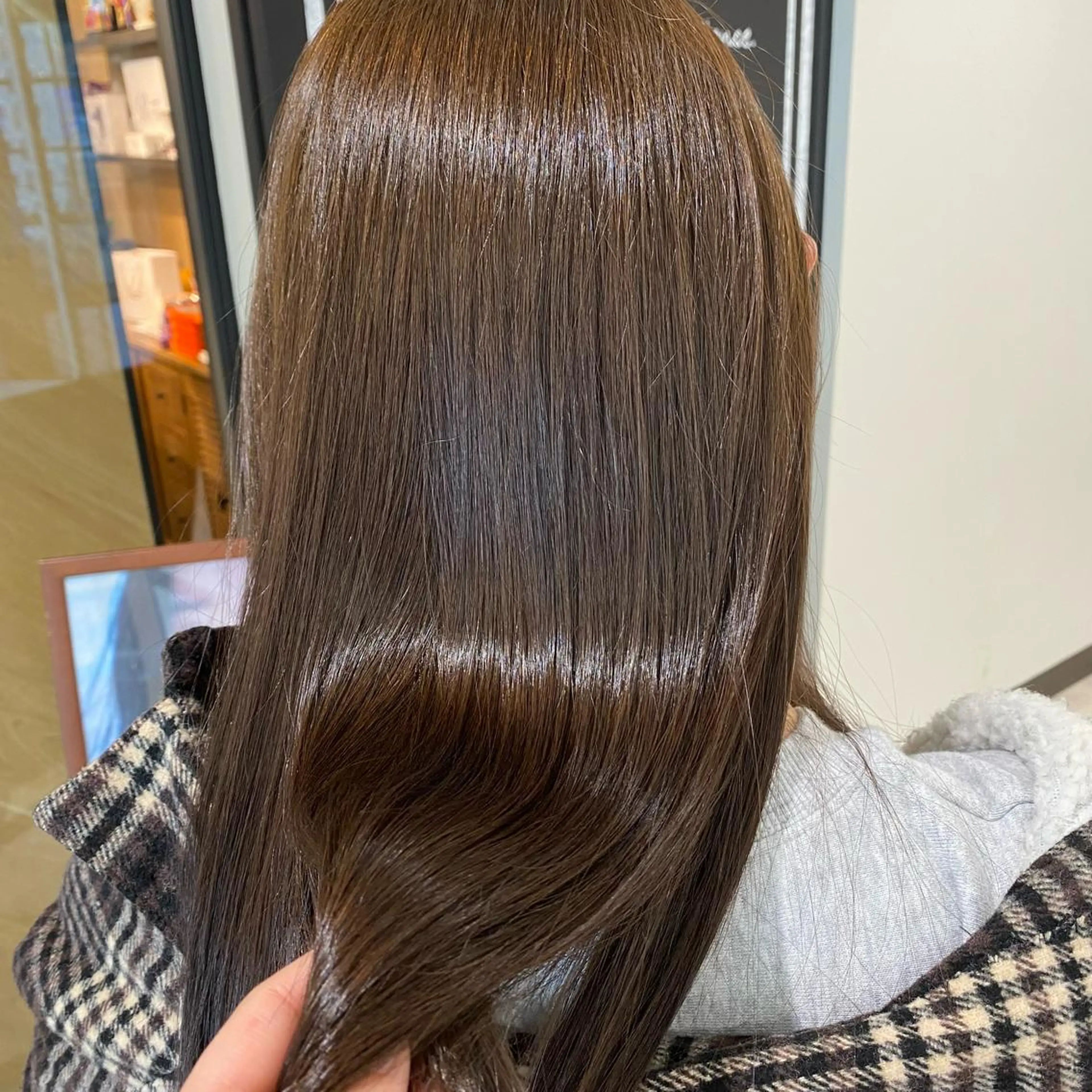 ロング カラー 髪質改善 トリートメント 透明感カラー🌈 菊池 結衣のヘアスタイル