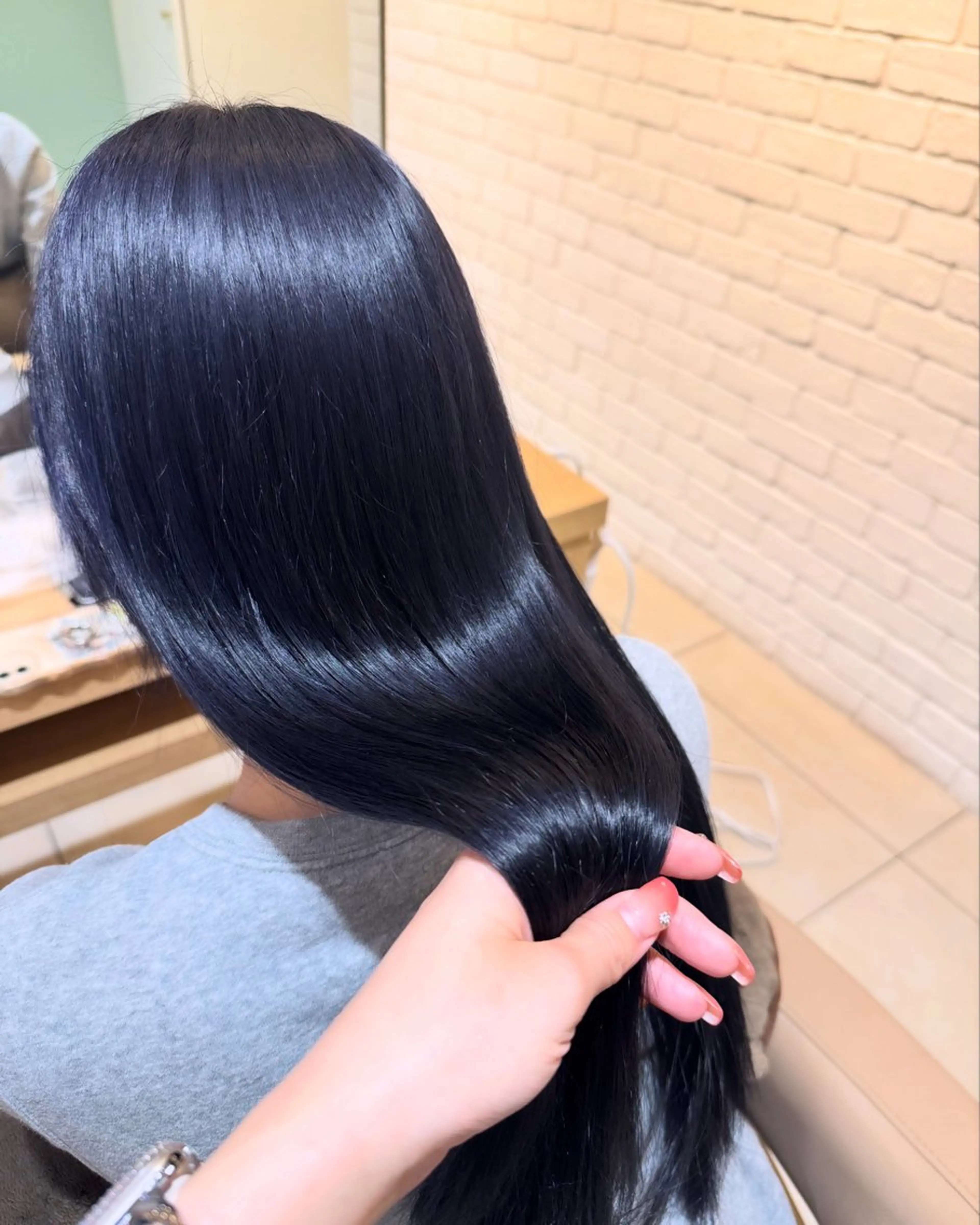 ロング カラー ヘアカラー .*･ﾟカラーリスト .ﾟ･*.みおのヘアスタイル