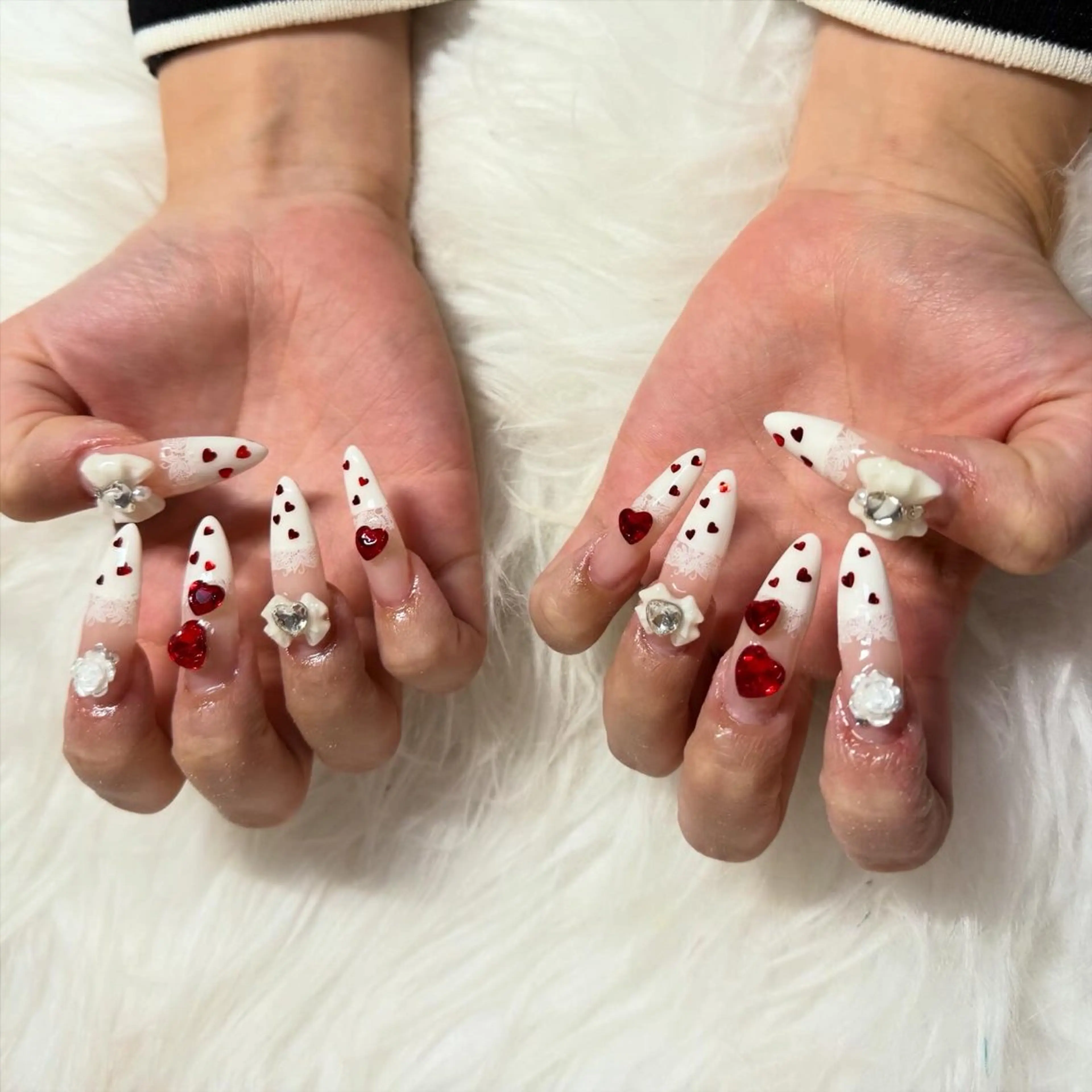 ロング ハンドネイル mao .のネイルデザイン