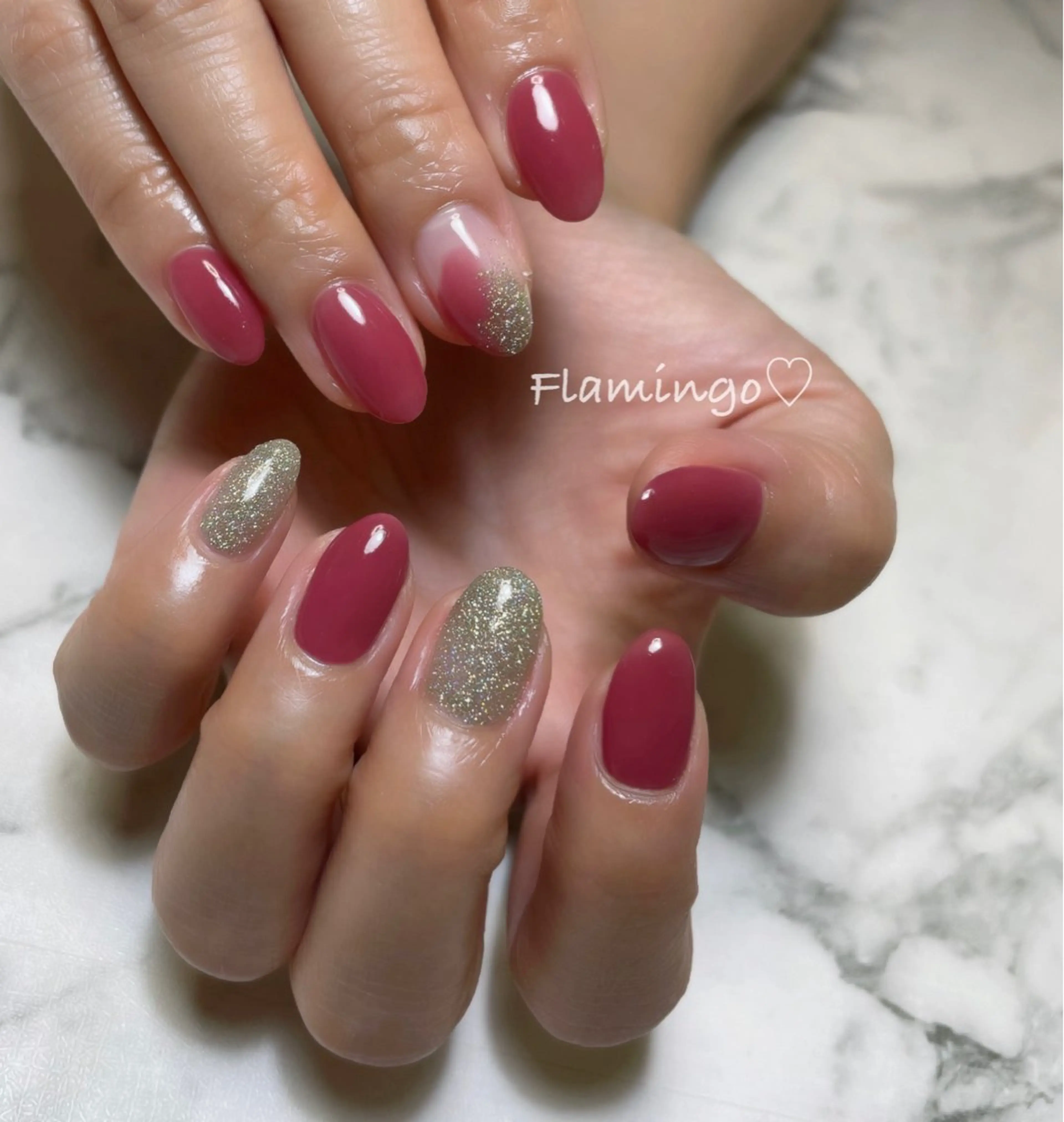 ネイル フラッシュネイル ラメ(グリッター) ワンカラーネイル シンプルネイル ハンドネイル シンプル／上品／爪育 ☺︎Flamingoのネイルデザイン