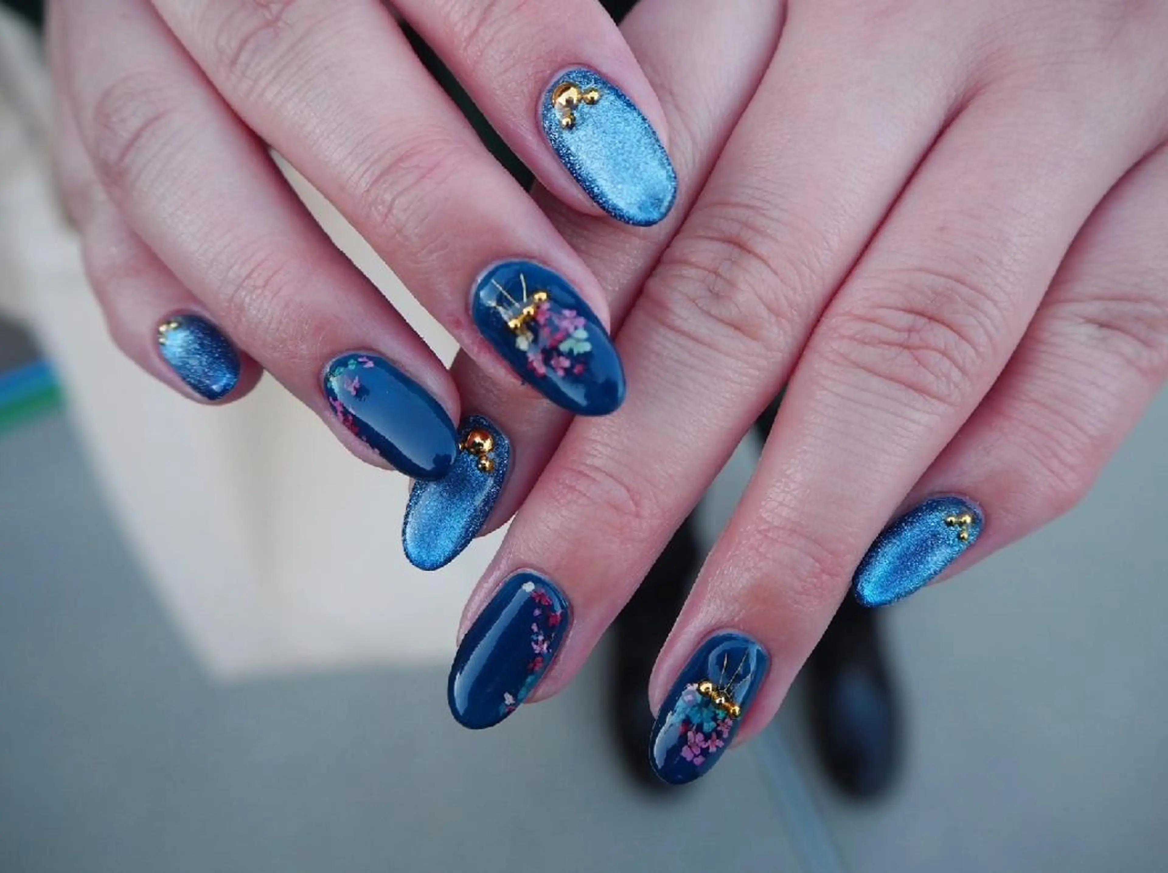 ネイル ハンドネイル フットネイル ハンドケア NailSalon EASE(イーズ)のネイルデザイン
