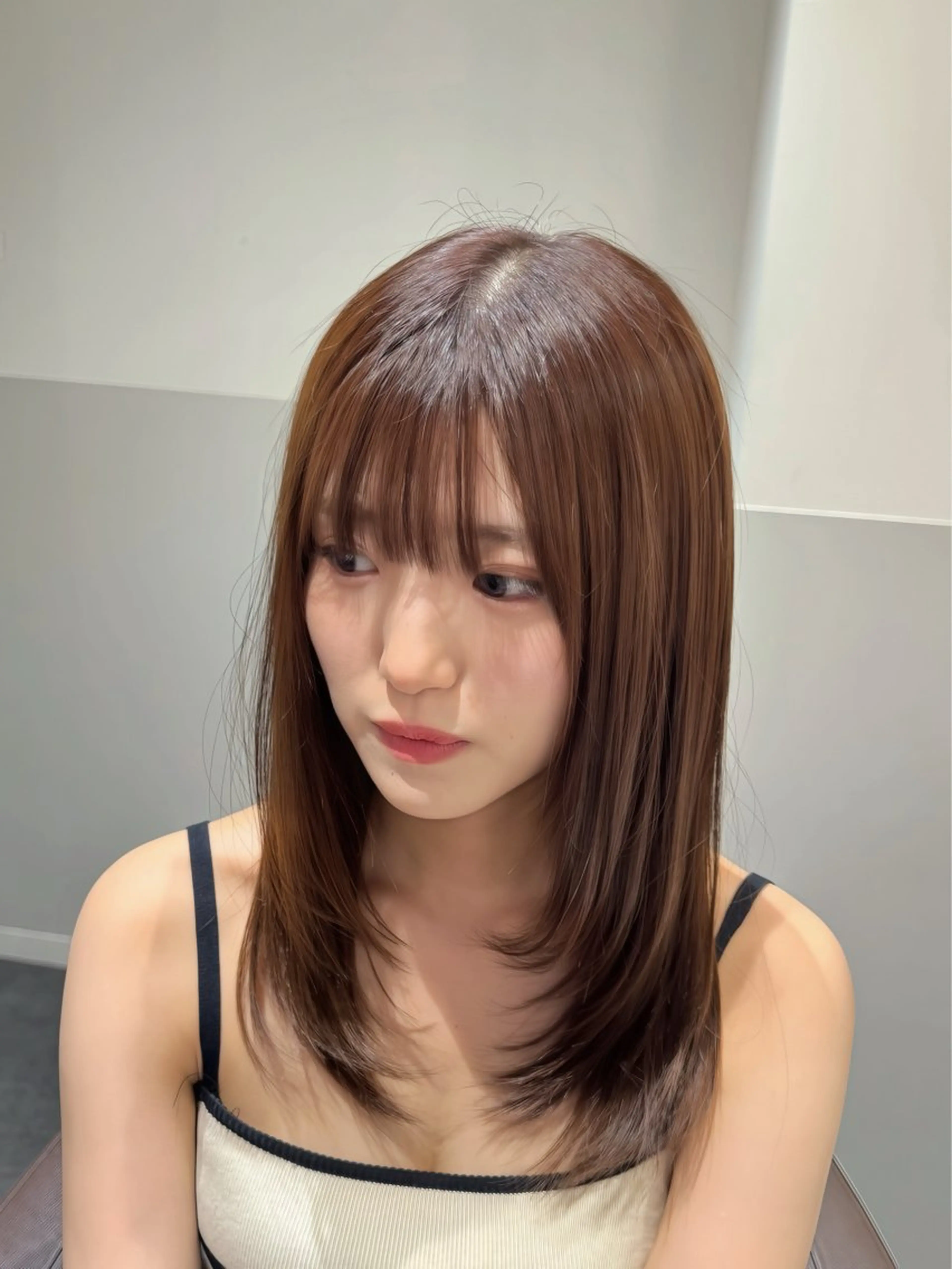 ロング カラー ブラウンカラー 透明感カラー レイヤーカット SALOWIN新宿三丁目【サロウィン】所属・レイヤー/ハッシュ /透明感カラー/青木のヘアスタイル