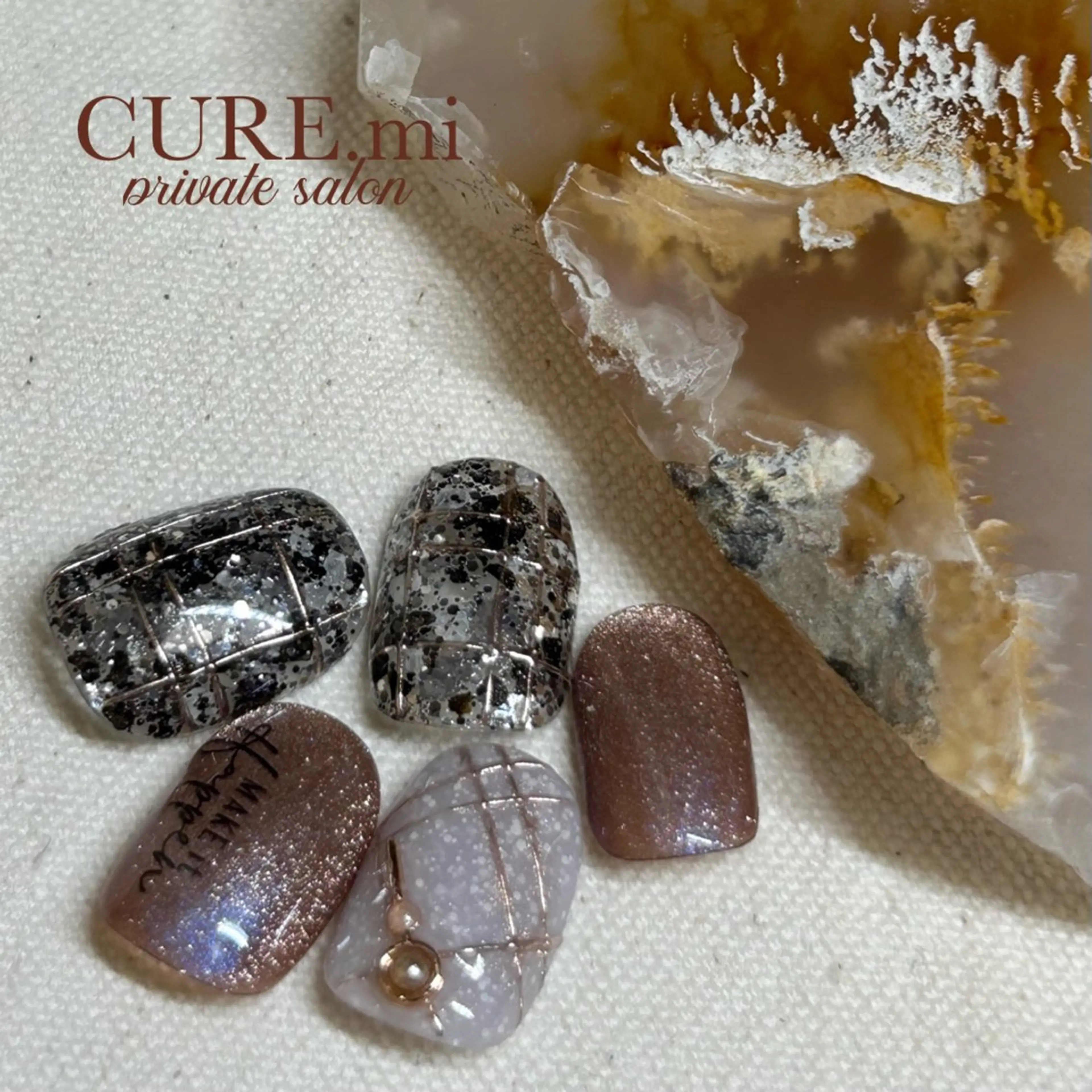 ネイル ハンドネイル ハンドケア CURE.mi所属・伊藤 美香のネイルデザイン