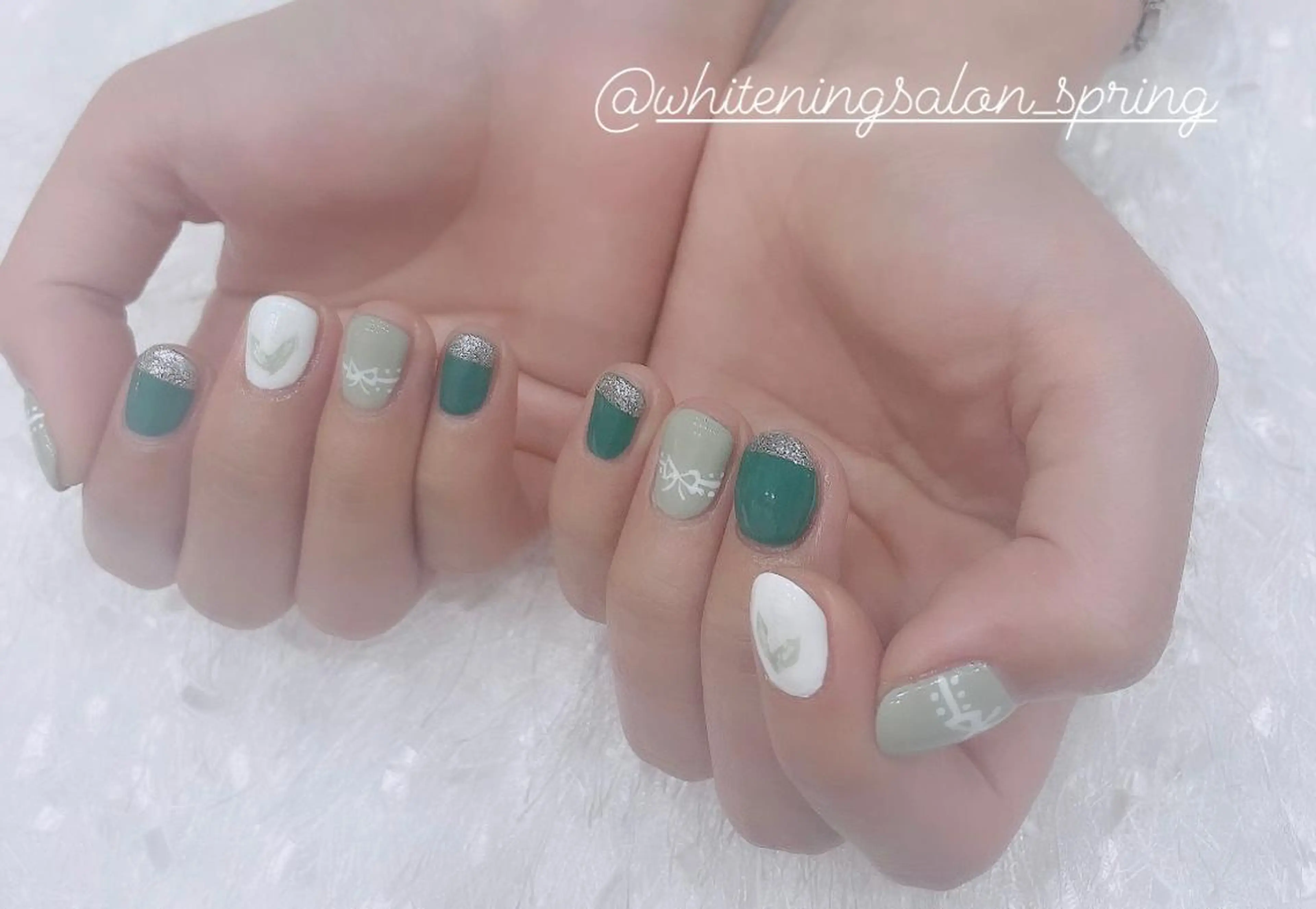 ネイル グリーン Nakao Hitomiのネイルデザイン