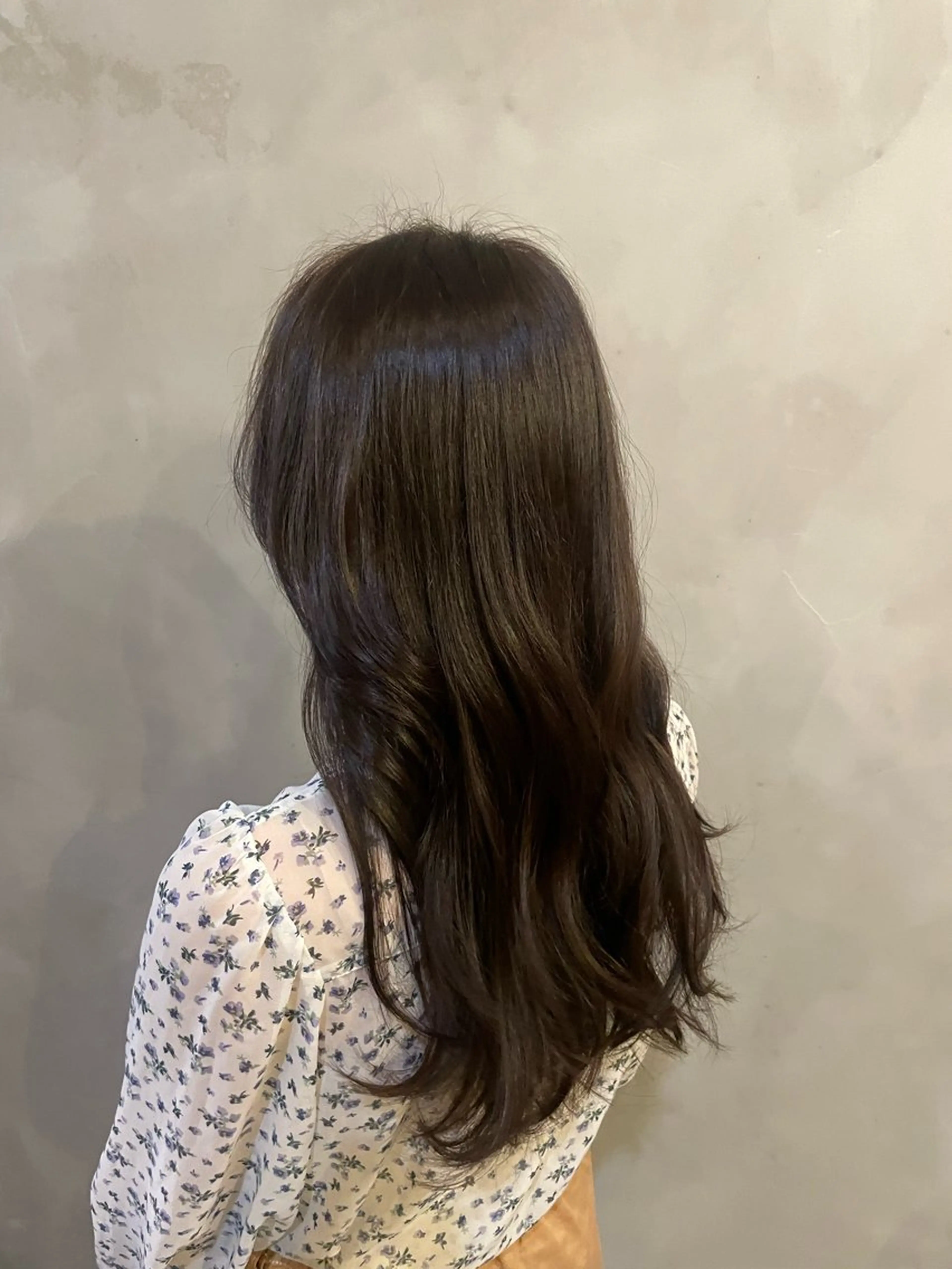セミロング 🍁レイヤー.ニュア ンスパーマ.🍁陸来のヘアスタイル
