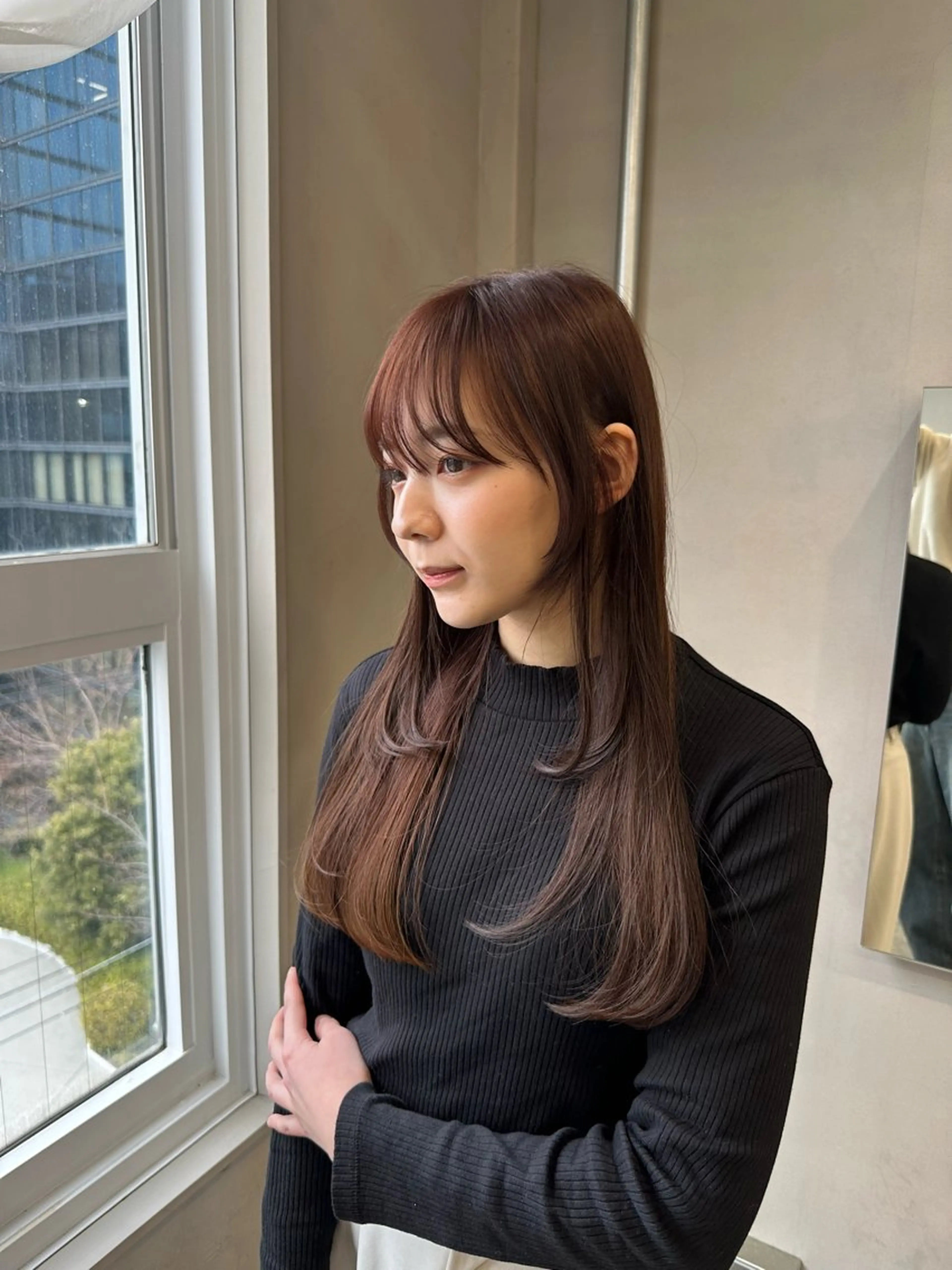 ロング 石本 眞優のヘアスタイル
