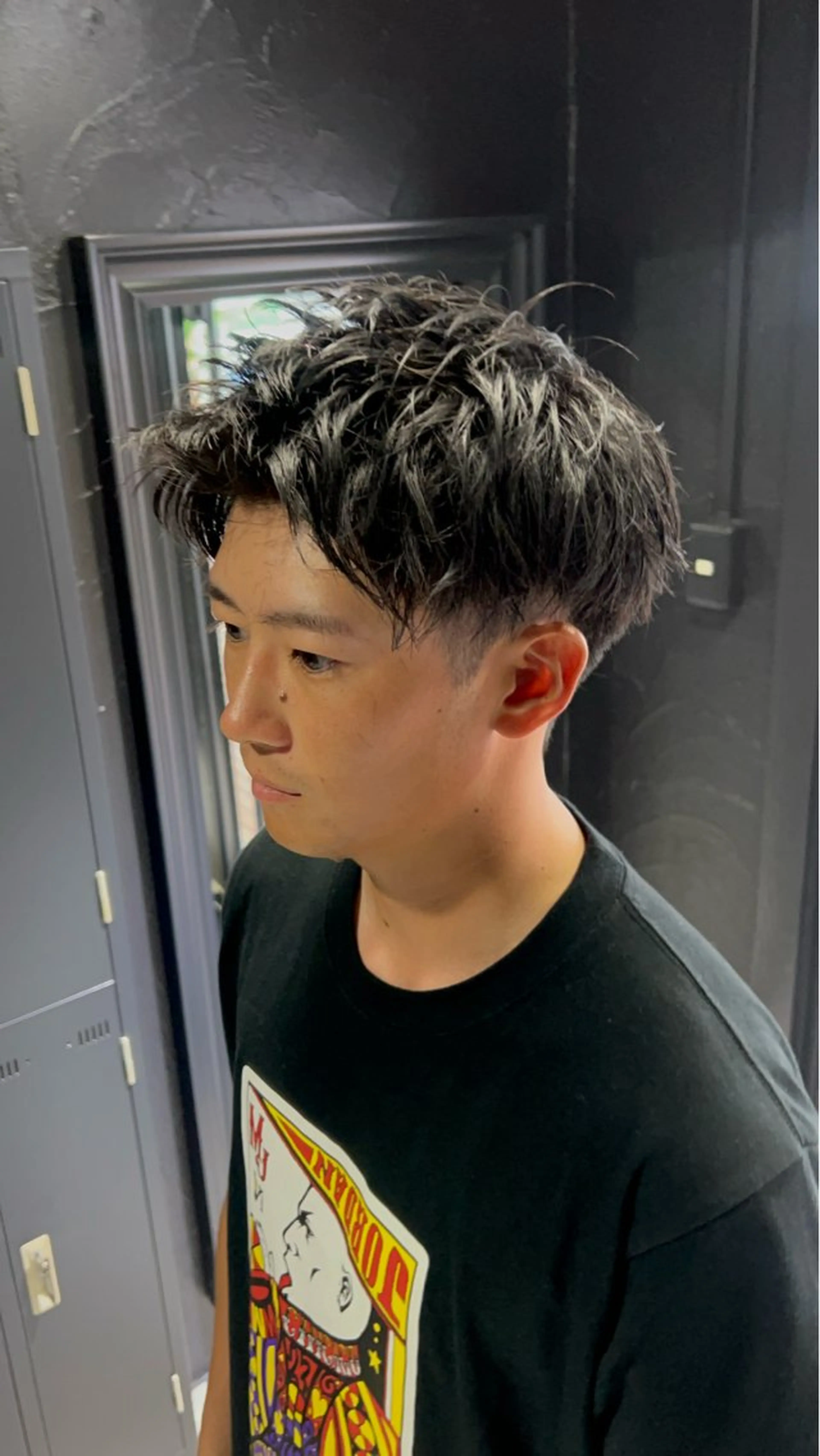 メンズ スパイキーショート 難波/メンズウルフ・ フェザーパーマ鶴田文のヘアスタイル