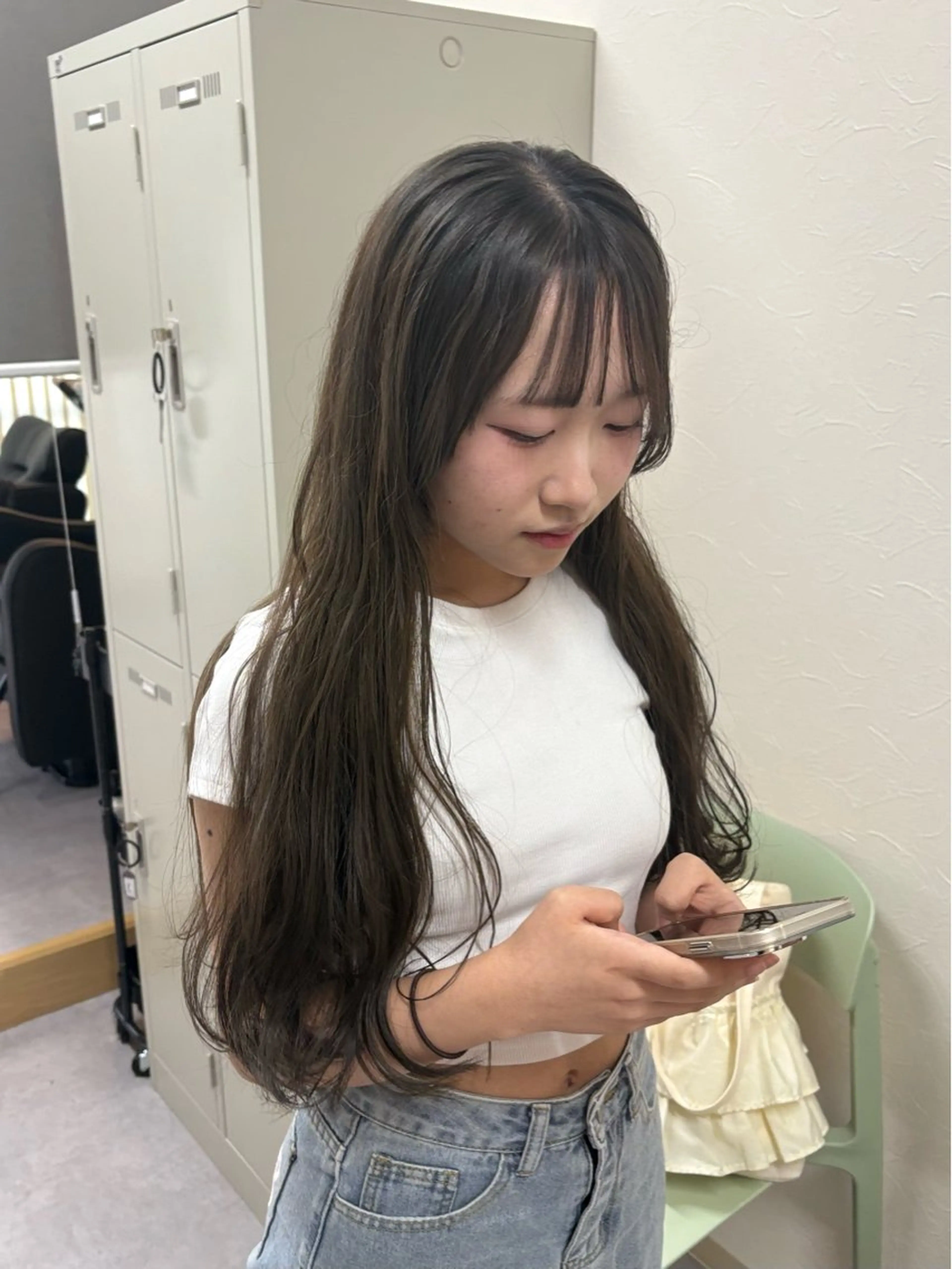 ロング カラー グレージュ カット ヘアカラー トリートメント ハル🌸柔色/ ブリーチなし/艶髪のヘアスタイル