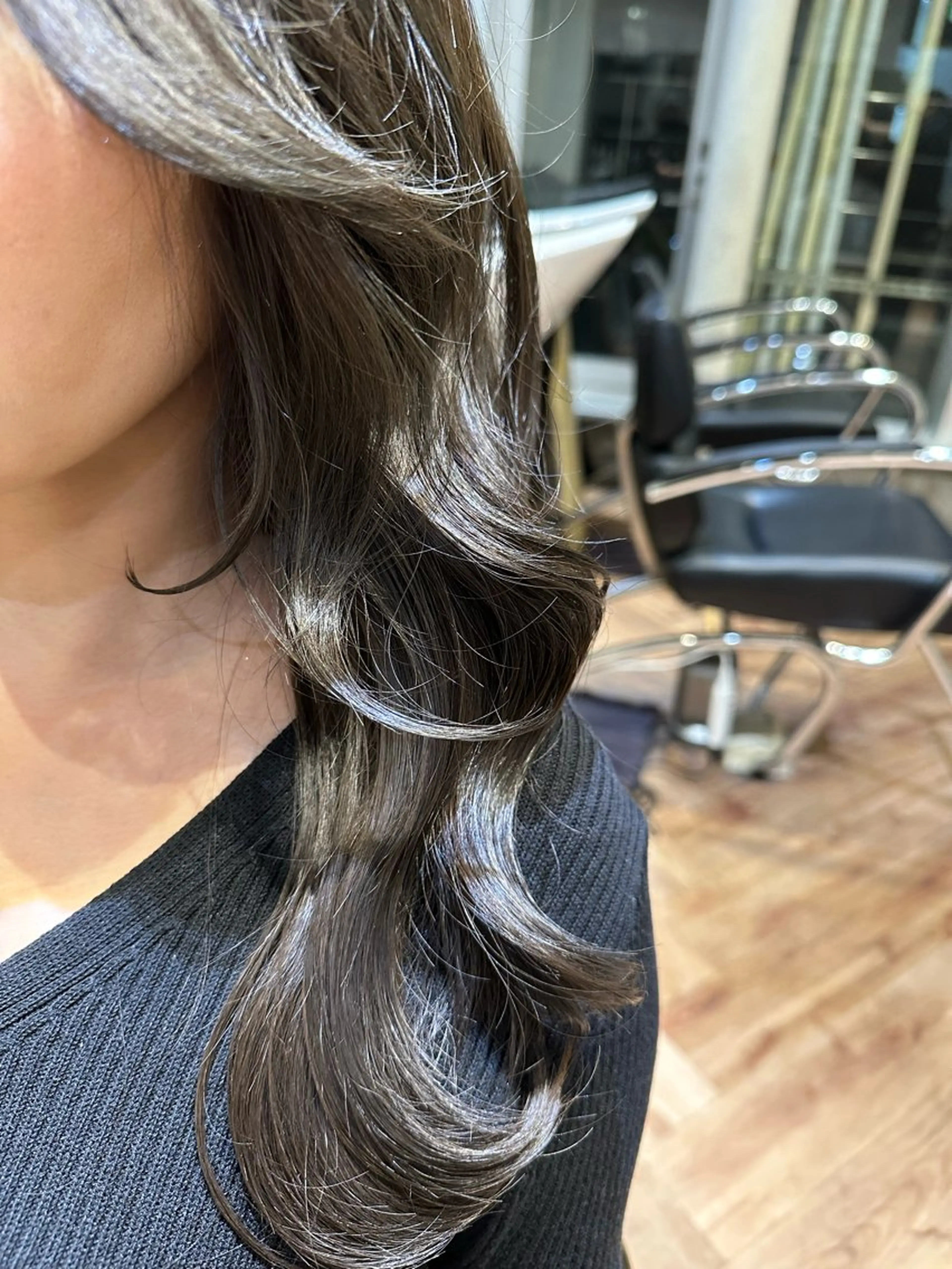 セミロング 顔まわりレイヤー 韓国風ヘア レイヤーカット tuuli所属・石井 永遠のヘアスタイル