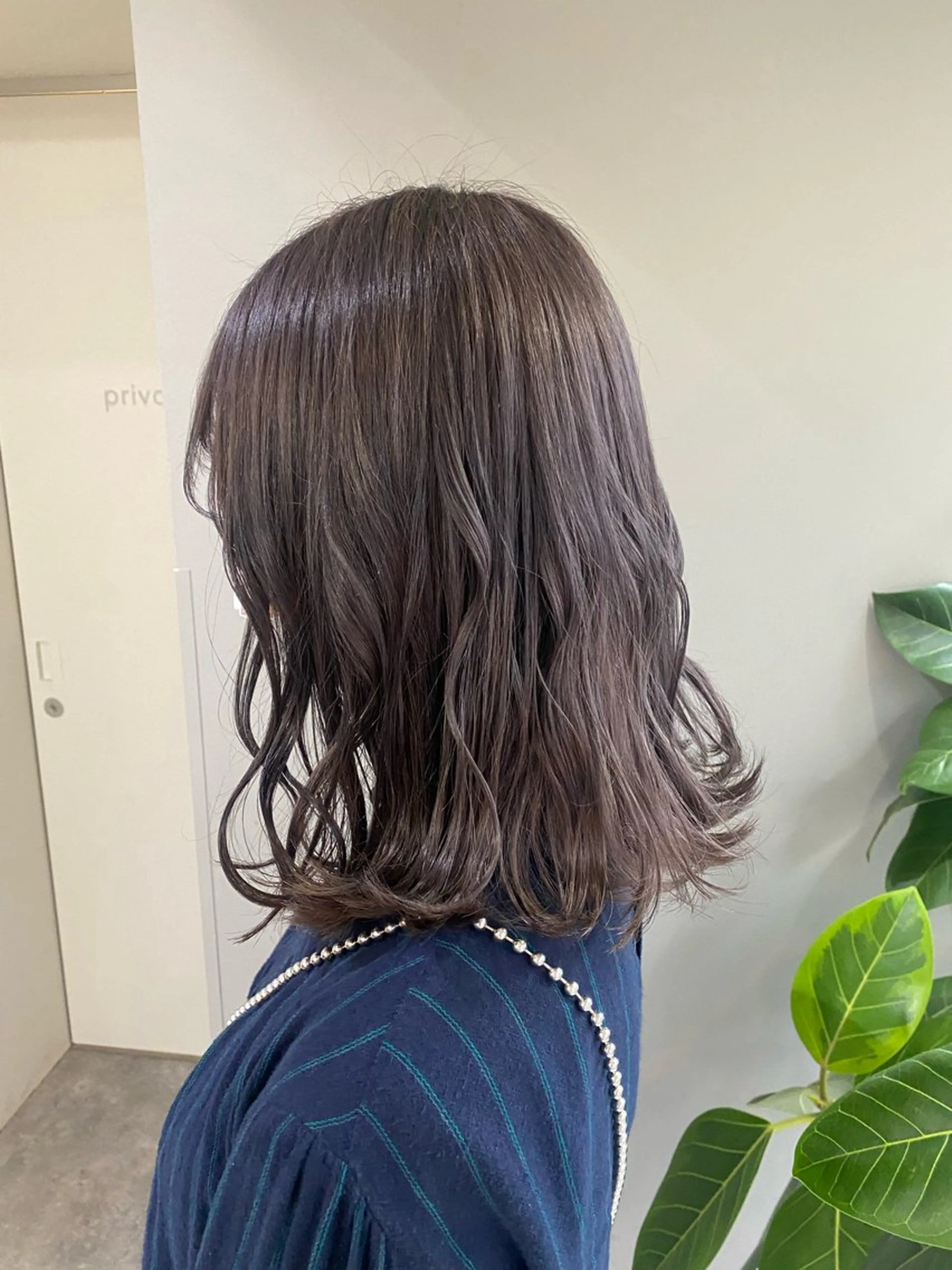 ミディアム カラー ヘアアレンジ ブリーチ グレージュ ラベンダーカラー ラベンダーグレージュ ラベンダーグレー ヘアカラー ボブ /ニュアンス/ satomi🧸💖のヘアスタイル
