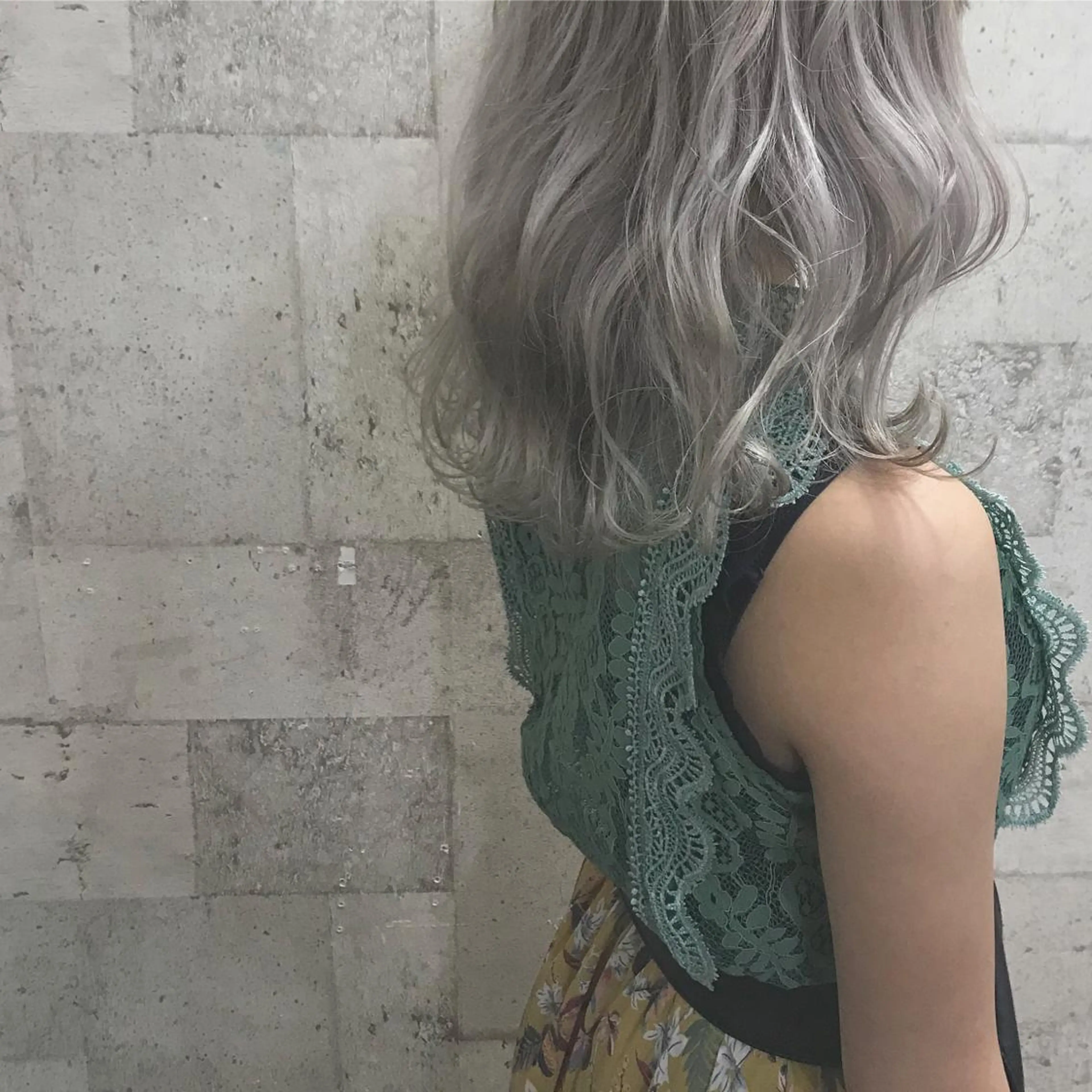 セミロング カラー ブリーチ インナーカラー/天神 ブリーチ/吉田のヘアスタイル