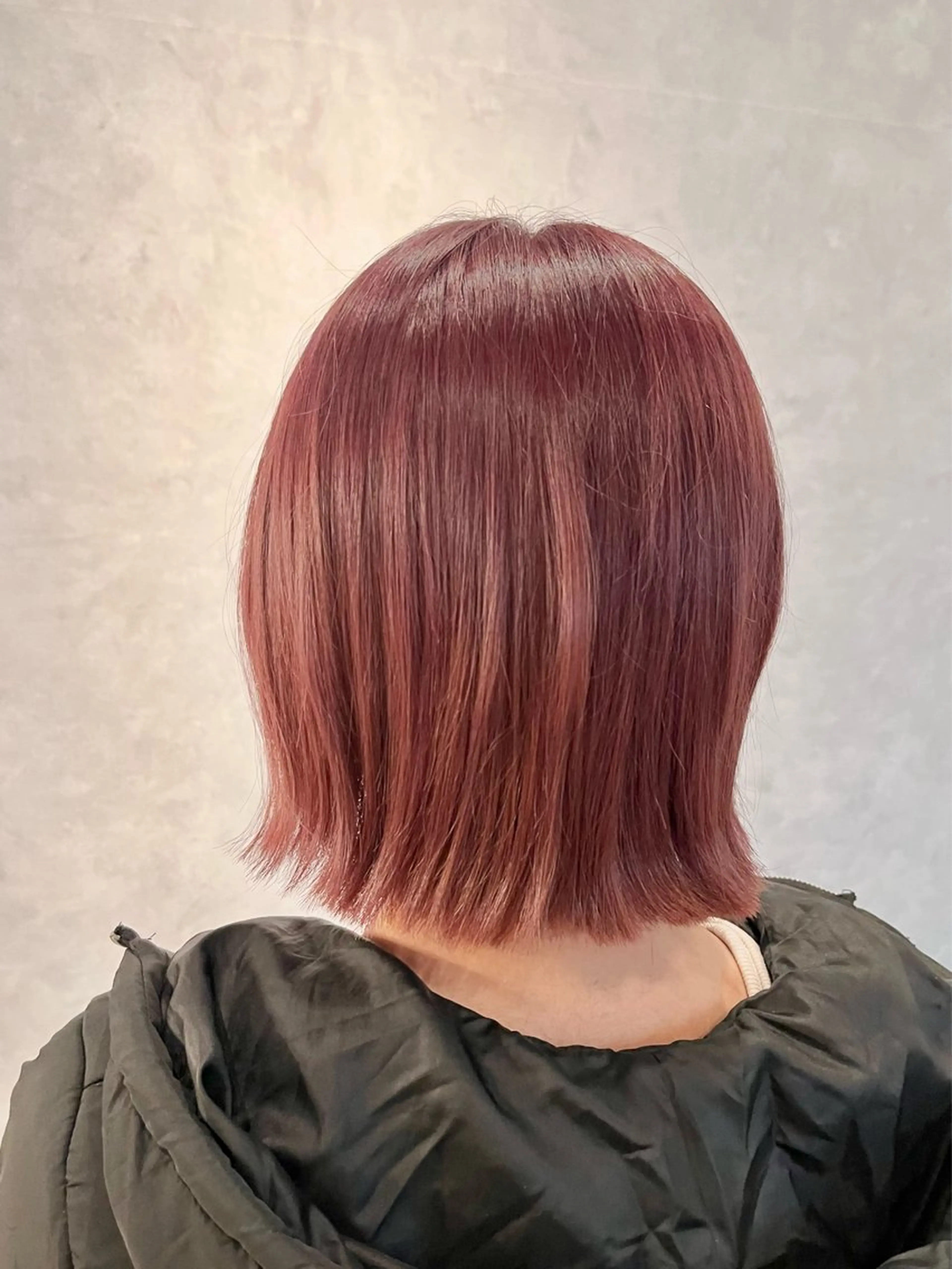 ミディアム カラー ピンクカラー ボブ 梅原 あやりのヘアスタイル
