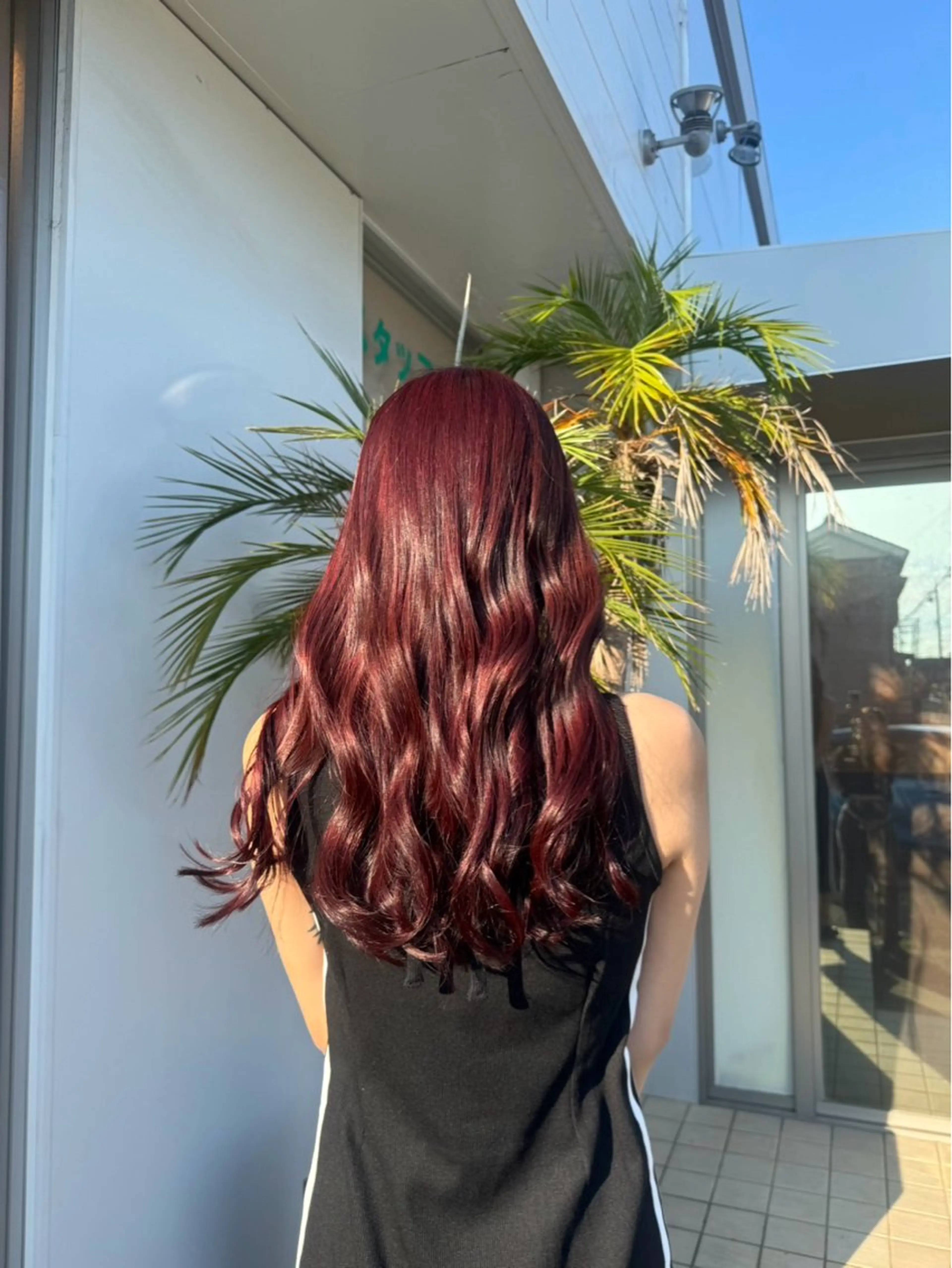 ロング カラー レッドカラー カット ヘアカラー トリートメント 透明感カラー / INOUEのヘアスタイル