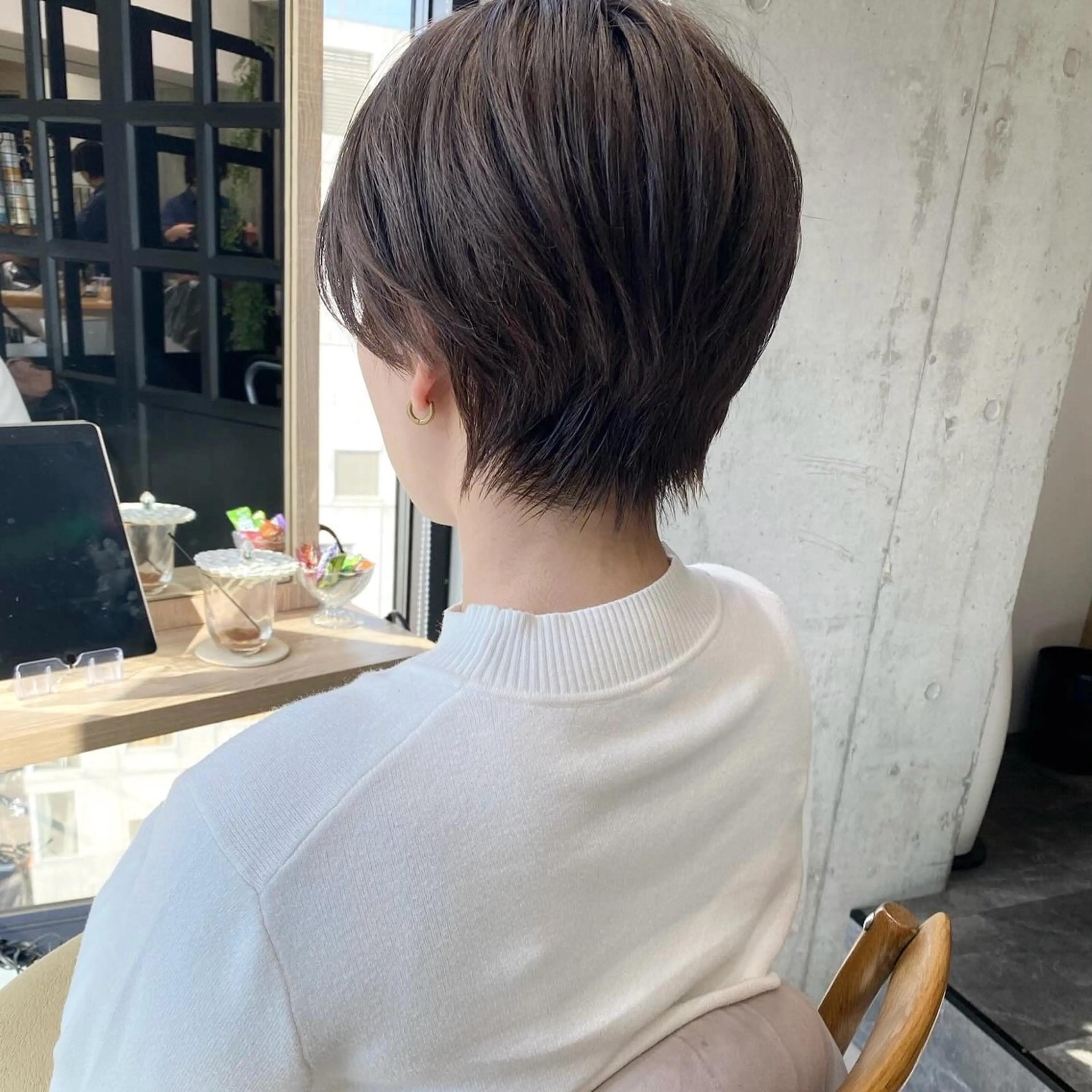 ショート ハイライト 髪質改善 レイヤーカット ショートヘア カット ヘアカラー トリートメント また会いたくなる 美容師【KENTA】のヘアスタイル