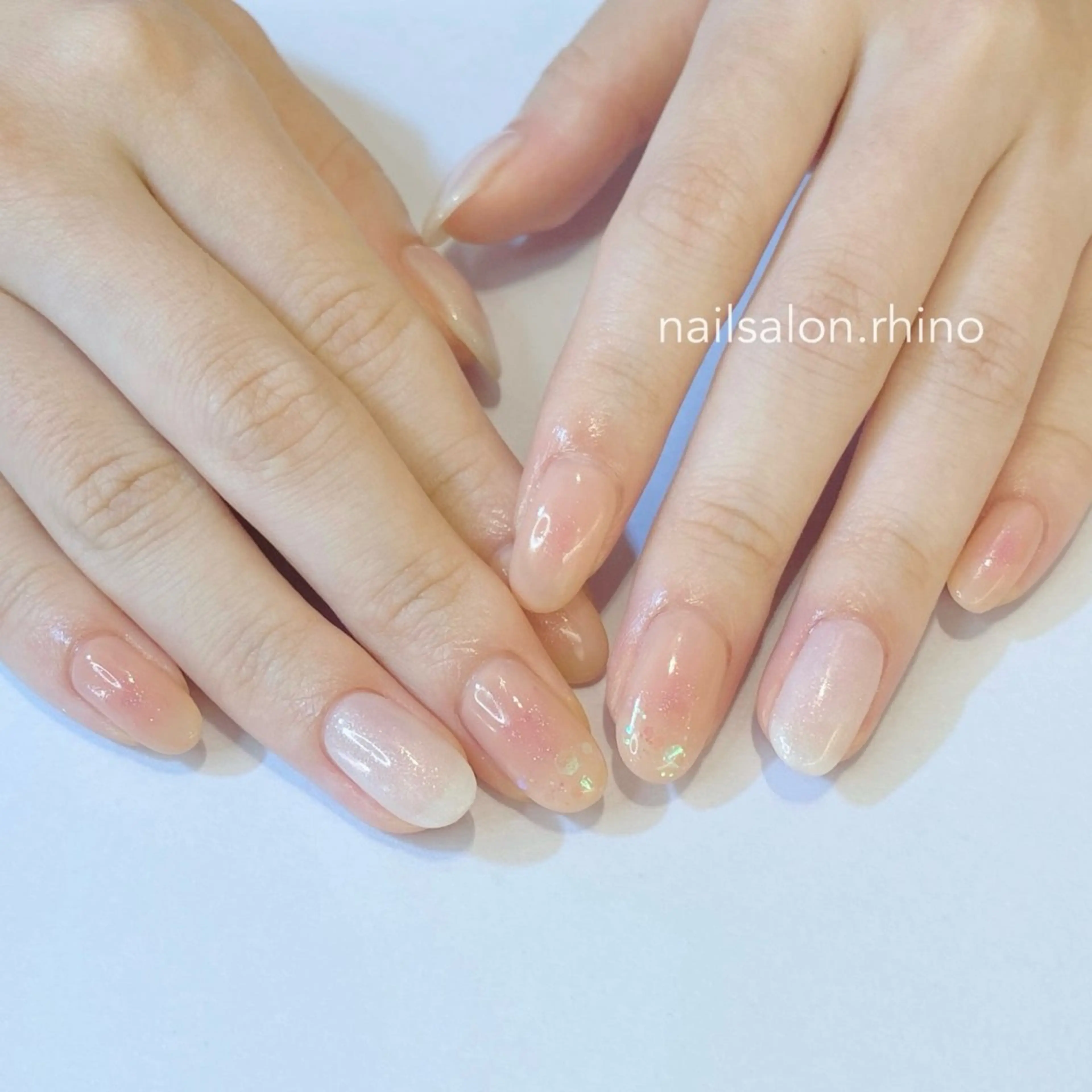 ネイル ハンドネイル nail salon Rhino (ライナ)所属・平尾ネイルサロン ライナのネイルデザイン