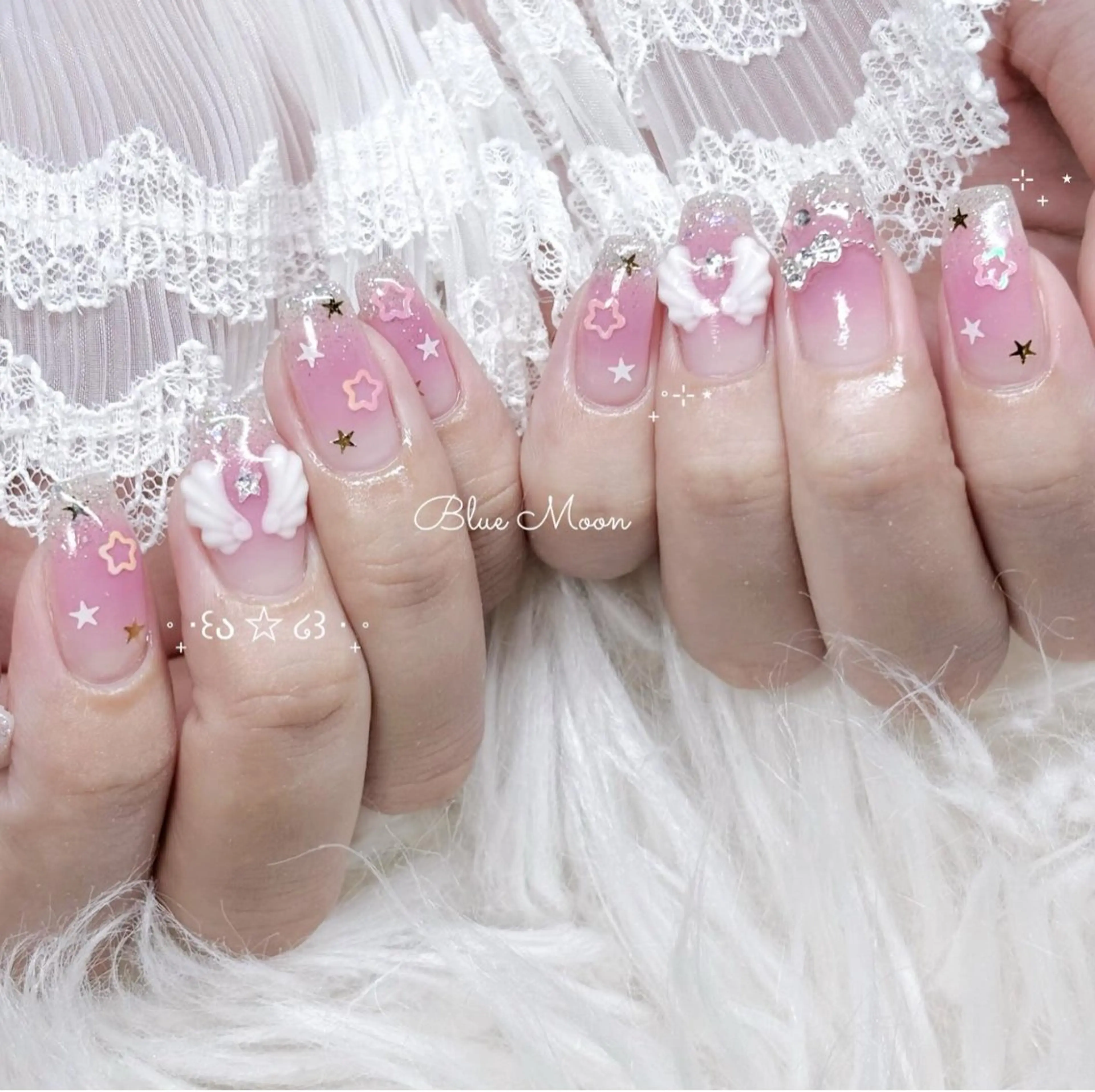 ネイル リボン ハンドネイル フットネイル ハンドケア nail salon Blue Moonのネイルデザイン