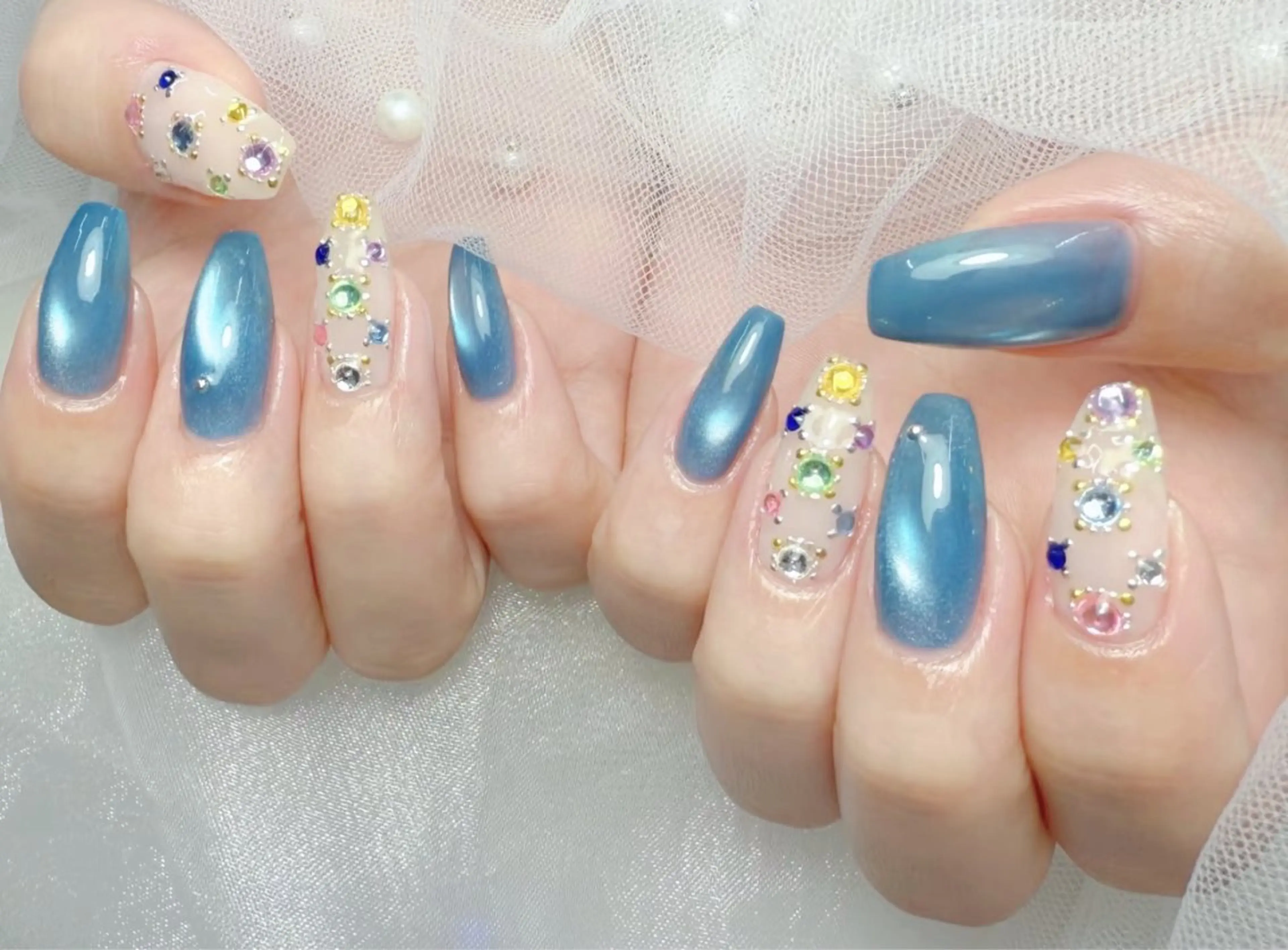 ネイル アートネイル オーロラネイル 長さ出し フラッシュネイル フットネイル ハンドネイル Mimo beau ty   salonのネイルデザイン