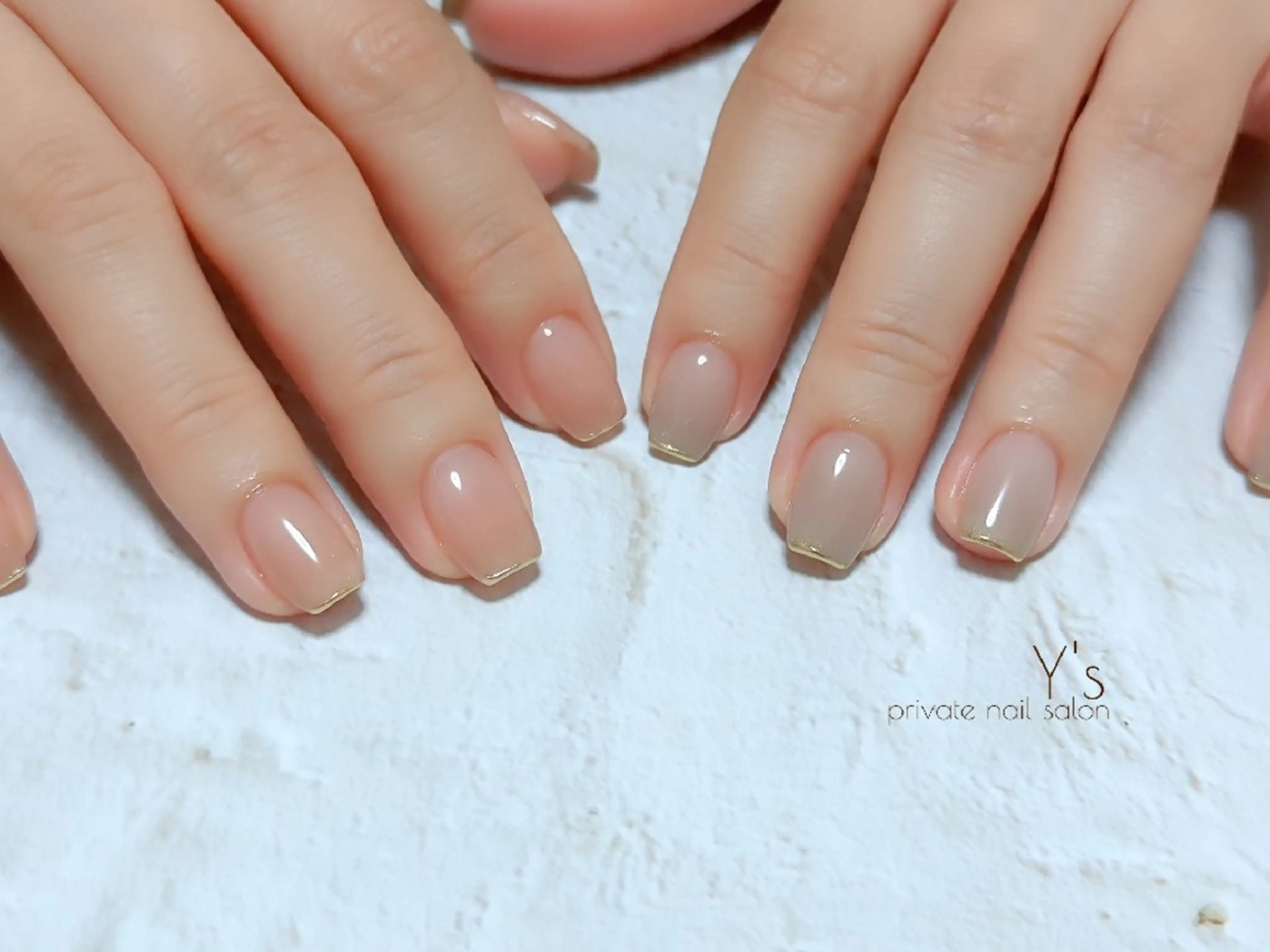 ネイル ミラーネイル ハンドネイル YUMI NAGAI  のネイルデザイン