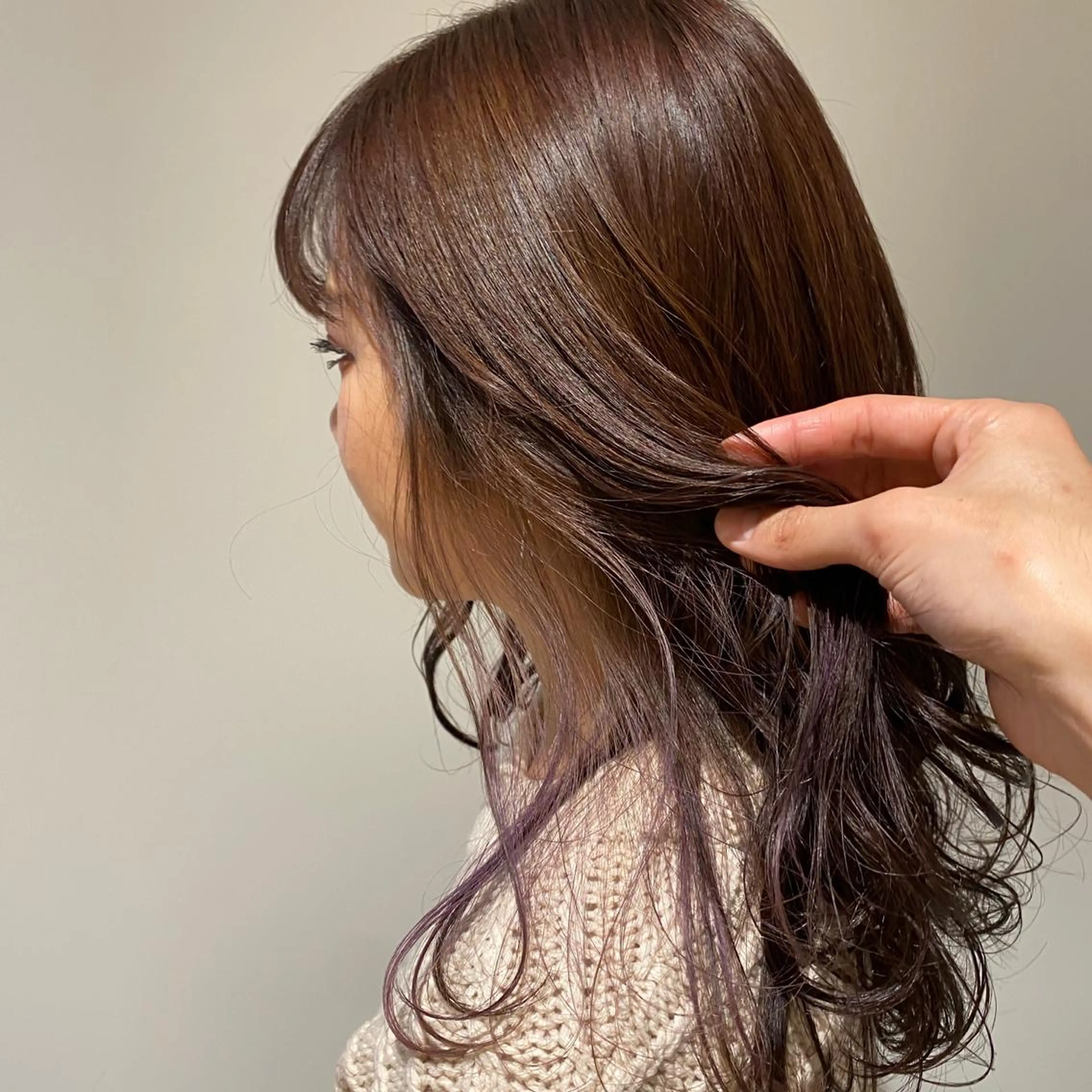 セミロング カラー ラベンダーカラー 神奈川大学最寄り白楽 三本松巧のヘアスタイル