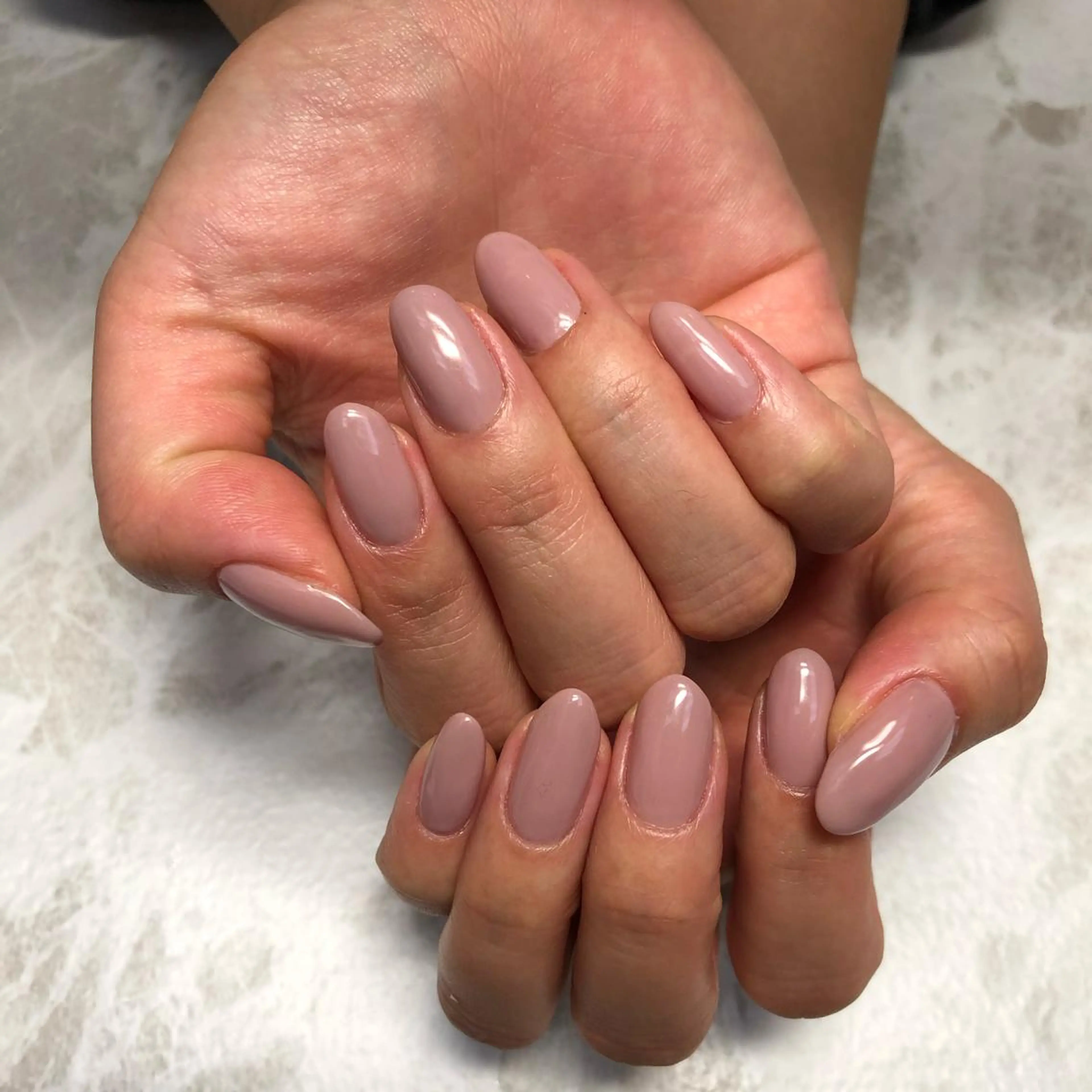 ネイル ワンカラーネイル ピンク ピンクベージュ シンプルネイル Irodim所属・MOKA NAKAGAWAのネイルデザイン