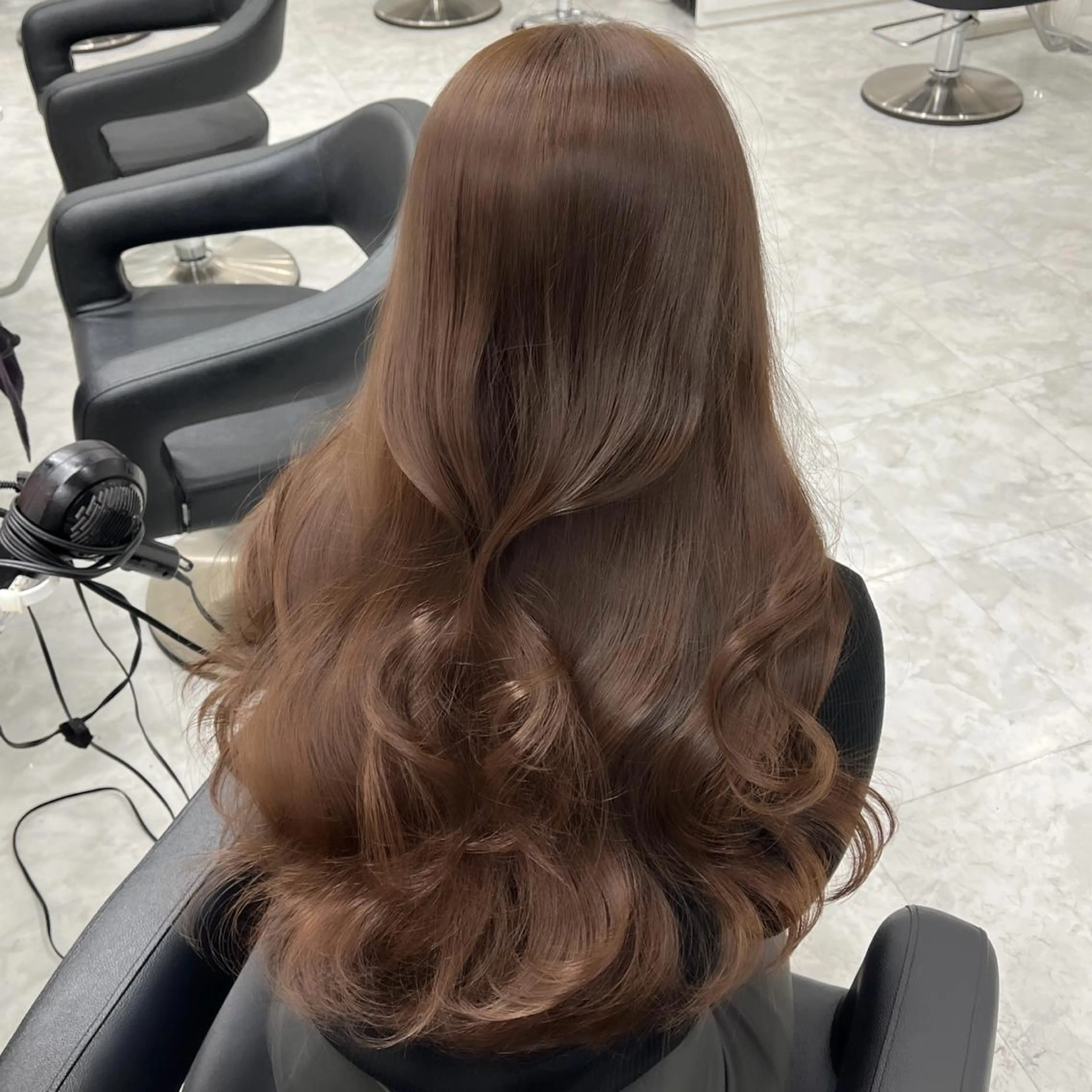 ロング カラー ヘアアレンジ ブリーチ 透明感カラー ブリーチなしカラー 韓国風ヘア レイヤーカット ヘアカラー ヘアセット 🤎大人かわいい🤎 韓国レイヤー🤎力丸のヘアスタイル